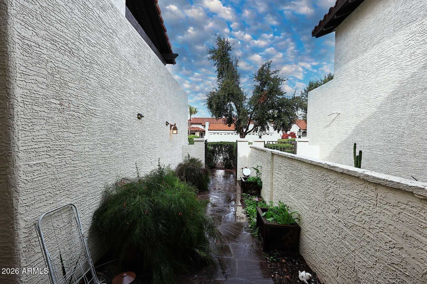 11011 N 92ND Street 1098