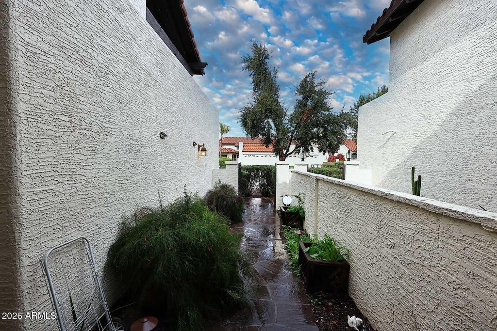 Photo of 11011 N 92nd Street #1098, Scottsdale, AZ 85260 (MLS # 6965592)