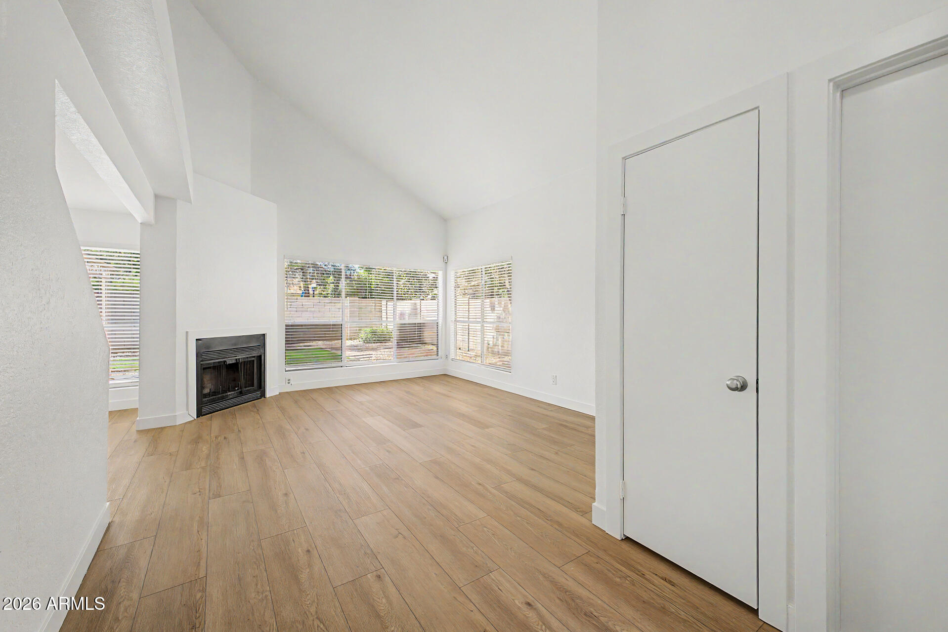 1132 W CALLE DEL NORTE --