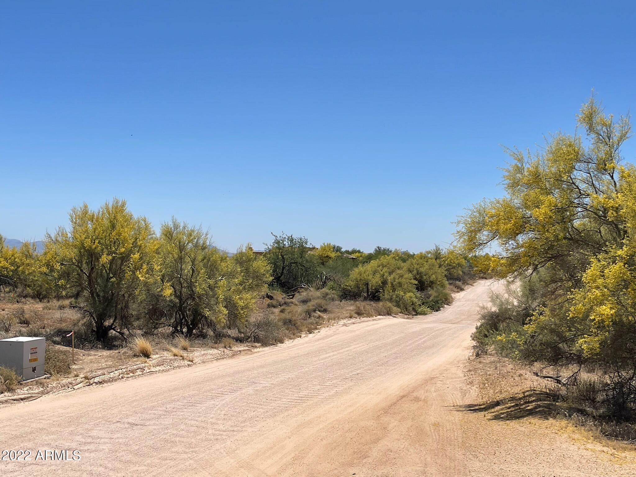 160xxx N 160th Street 3