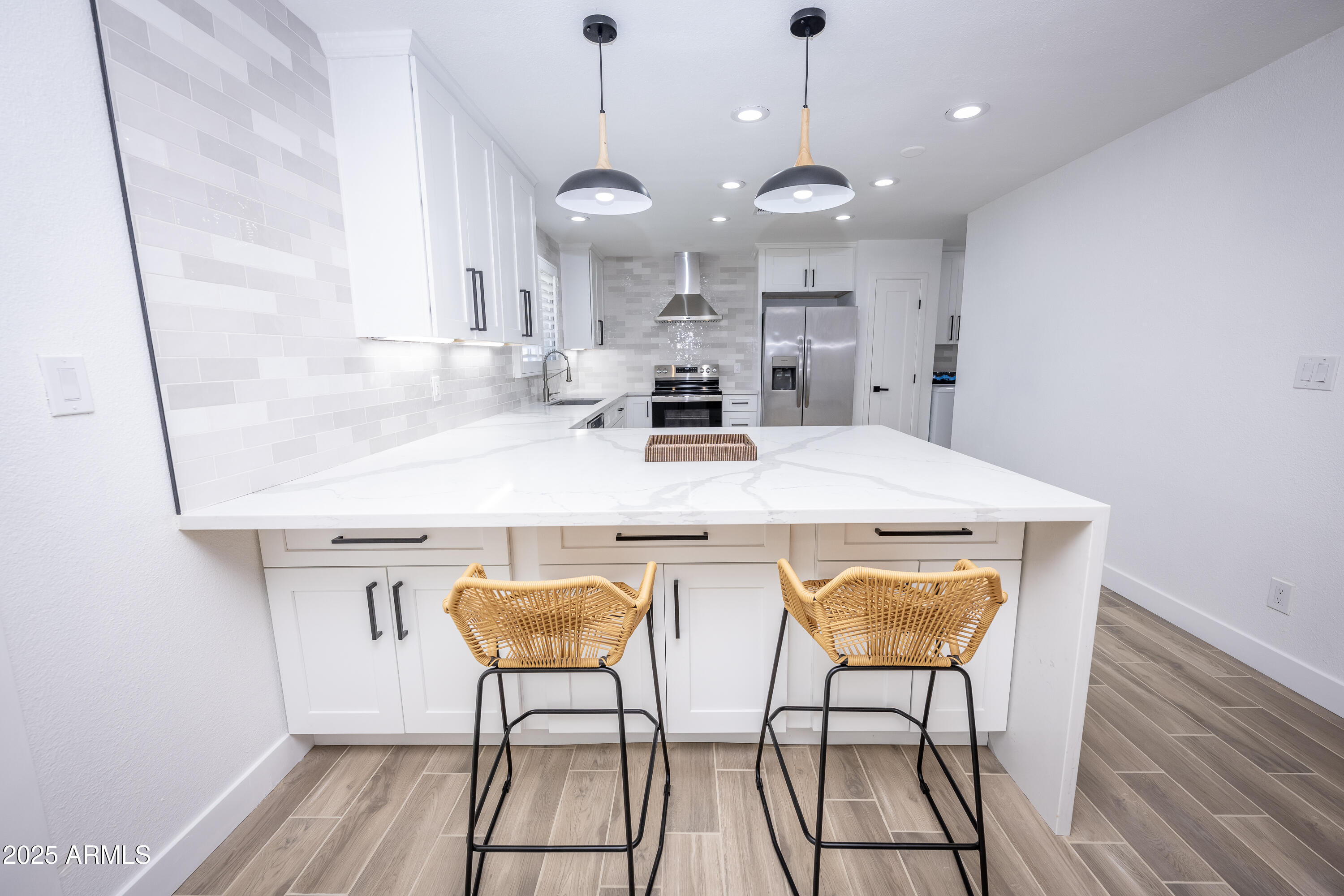 8534 E AMELIA Avenue