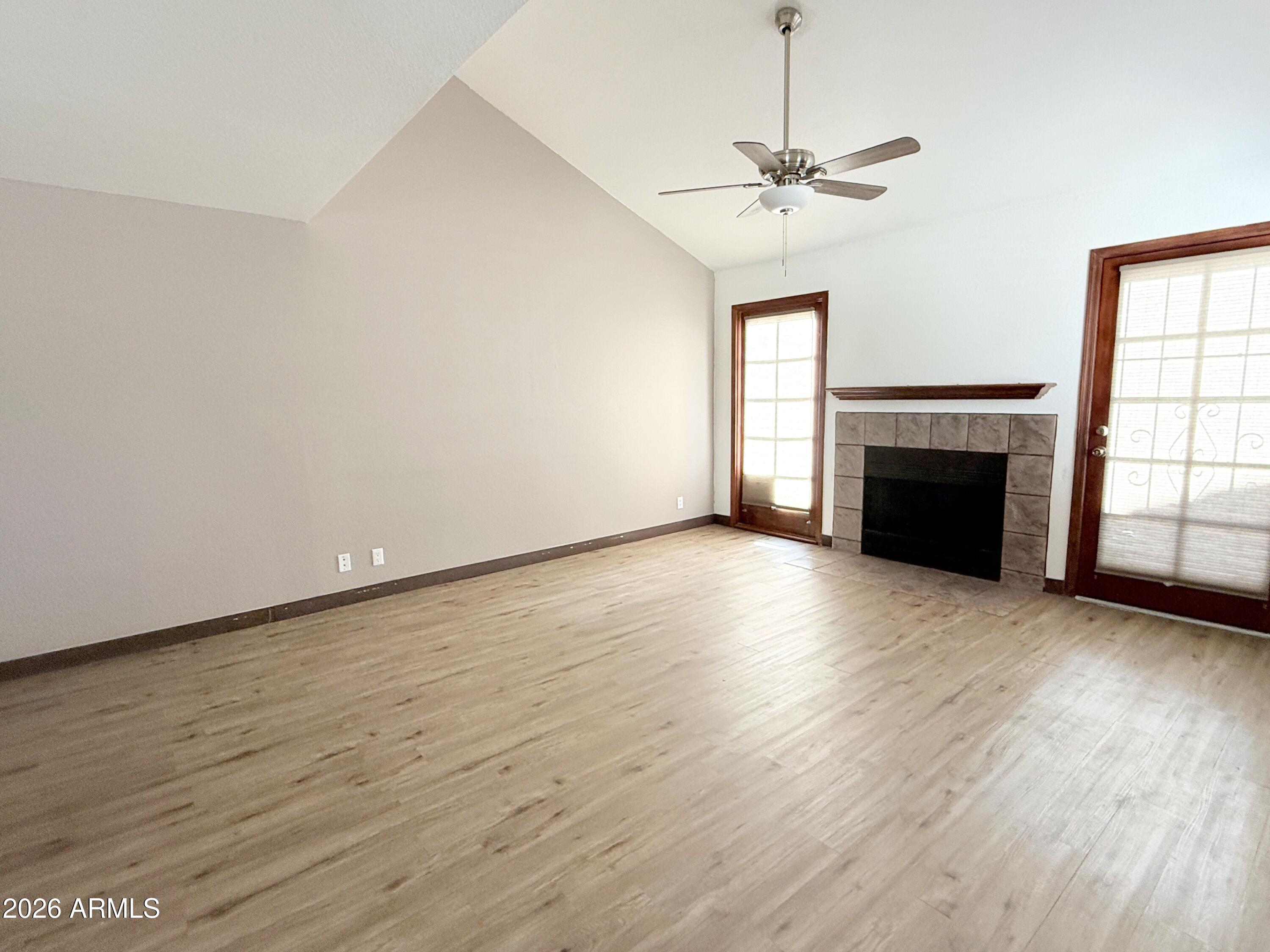 1222 W Baseline Road 164