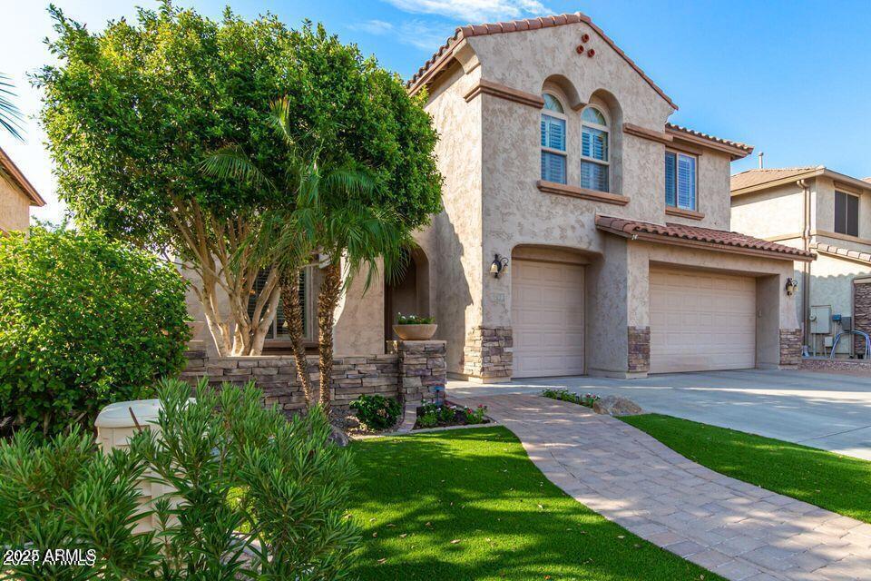 5118 W Swayback Pass