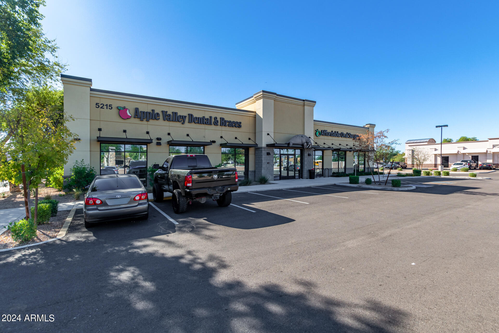 5215 E SOUTHERN Avenue