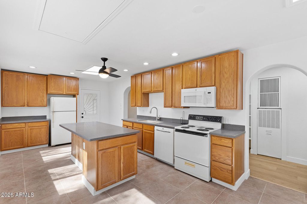 Photo of 1567 S Lawson Drive, Apache Junction, AZ 85120 (MLS # 6974807)