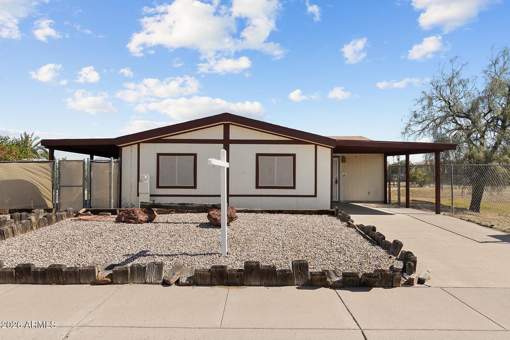 Photo of 1567 S Lawson Drive, Apache Junction, AZ 85120 (MLS # 6974807)