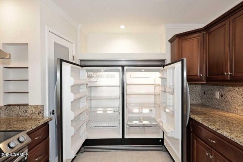 2808 E LUPINE Avenue E