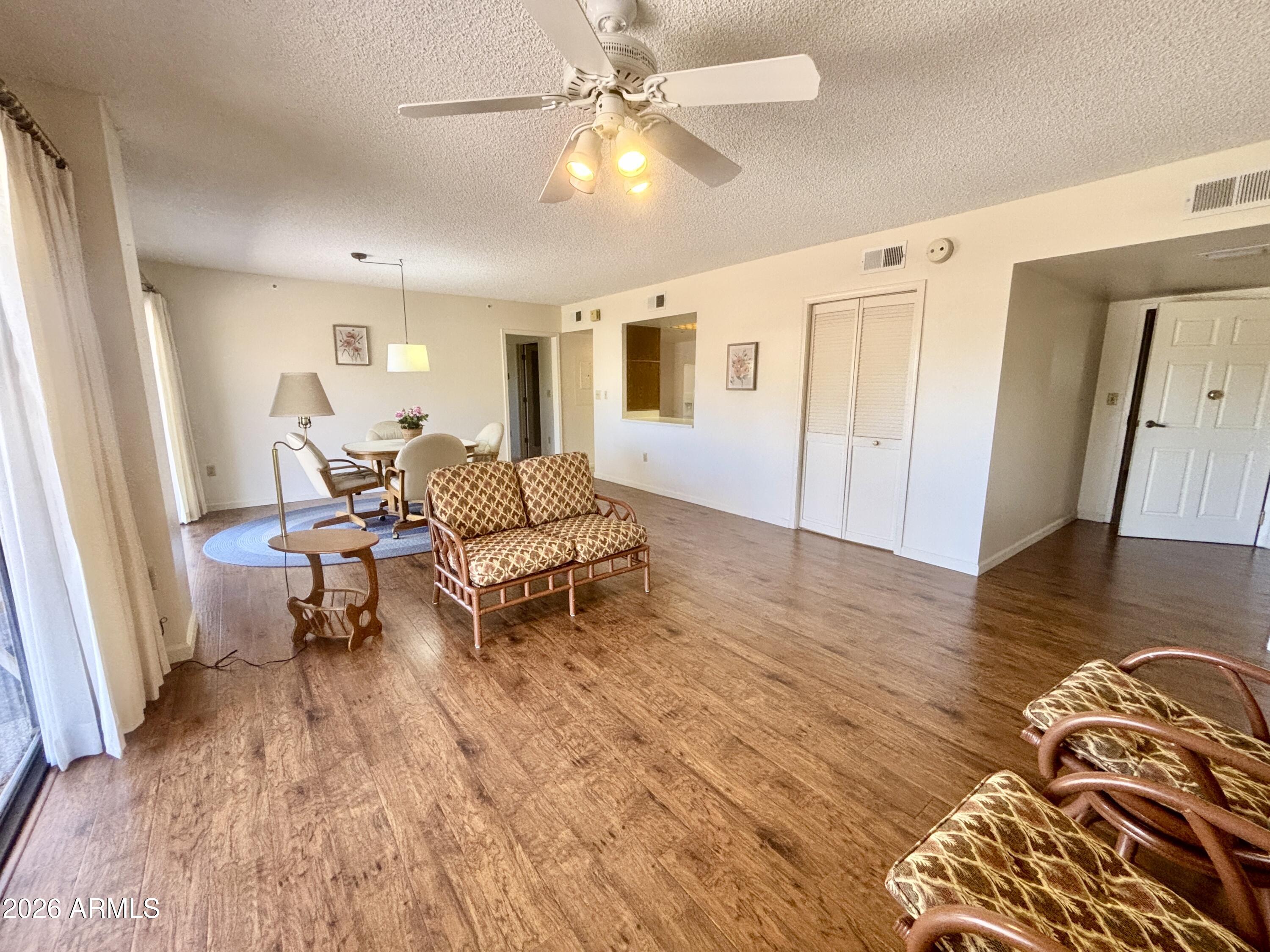 10330 W THUNDERBIRD Boulevard A127