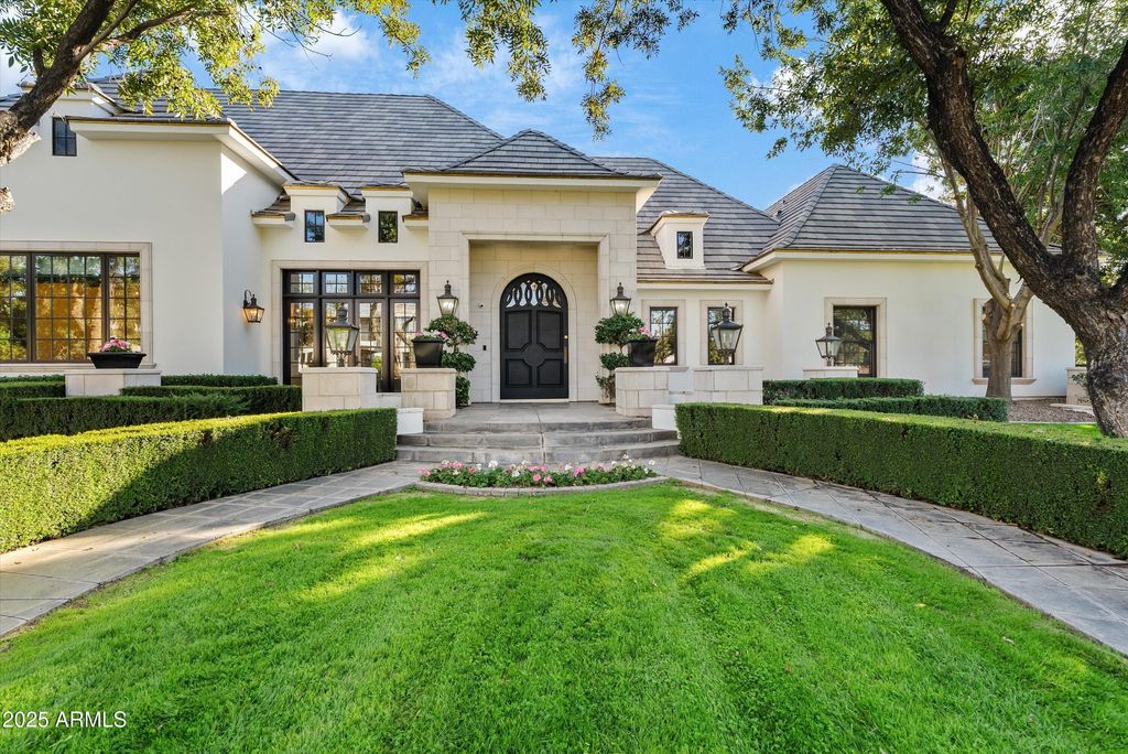 Photo of 20521 E Pecan Lane, Queen Creek, AZ 85142 (MLS # 6931764)