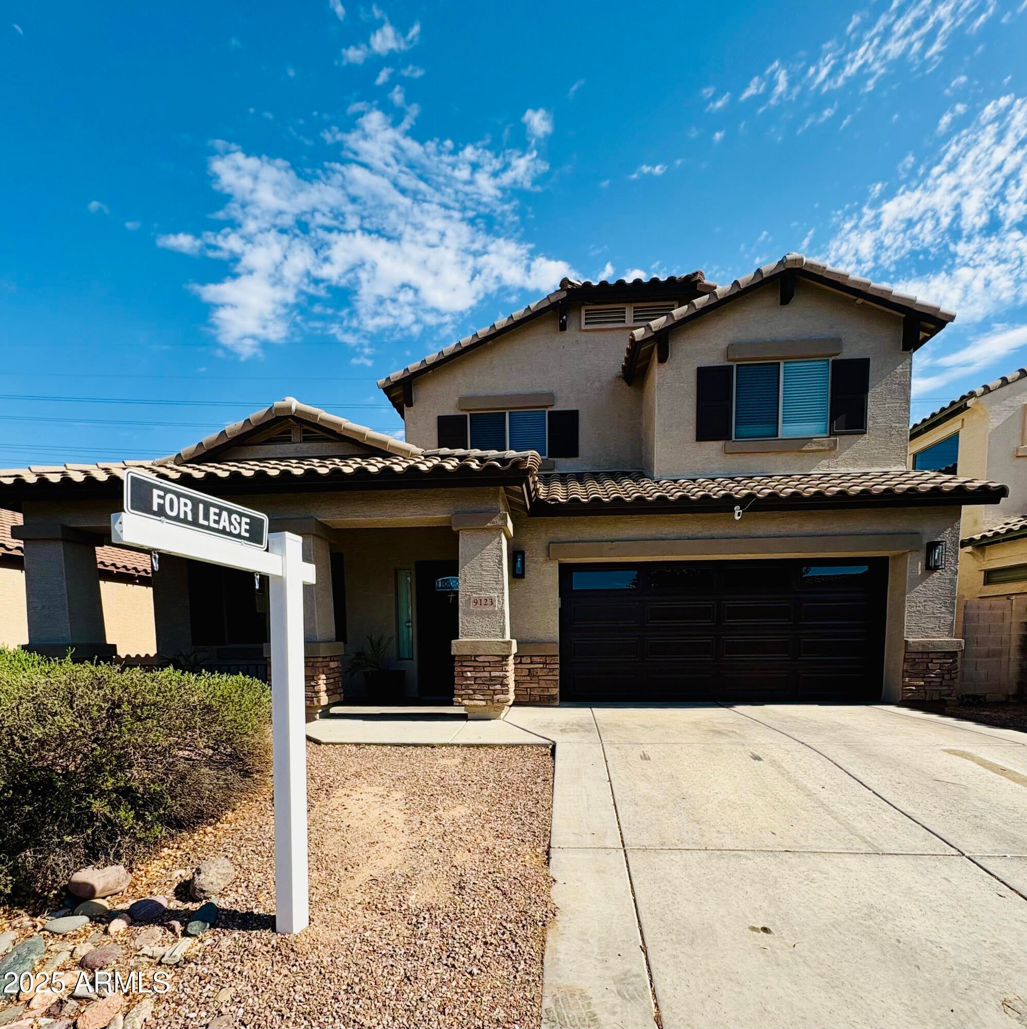 9123 W Heber Road