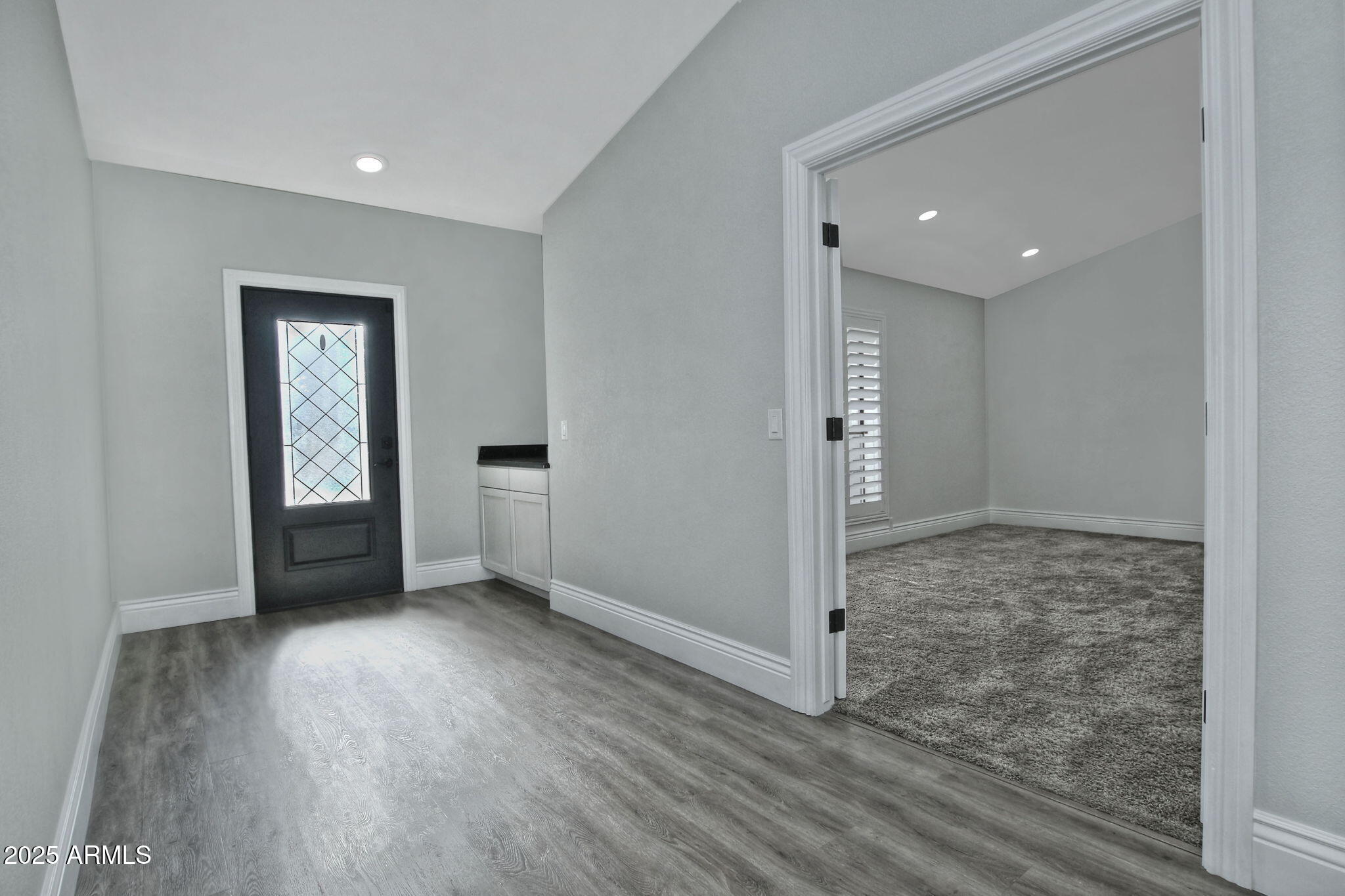 1844 E LELAND Circle