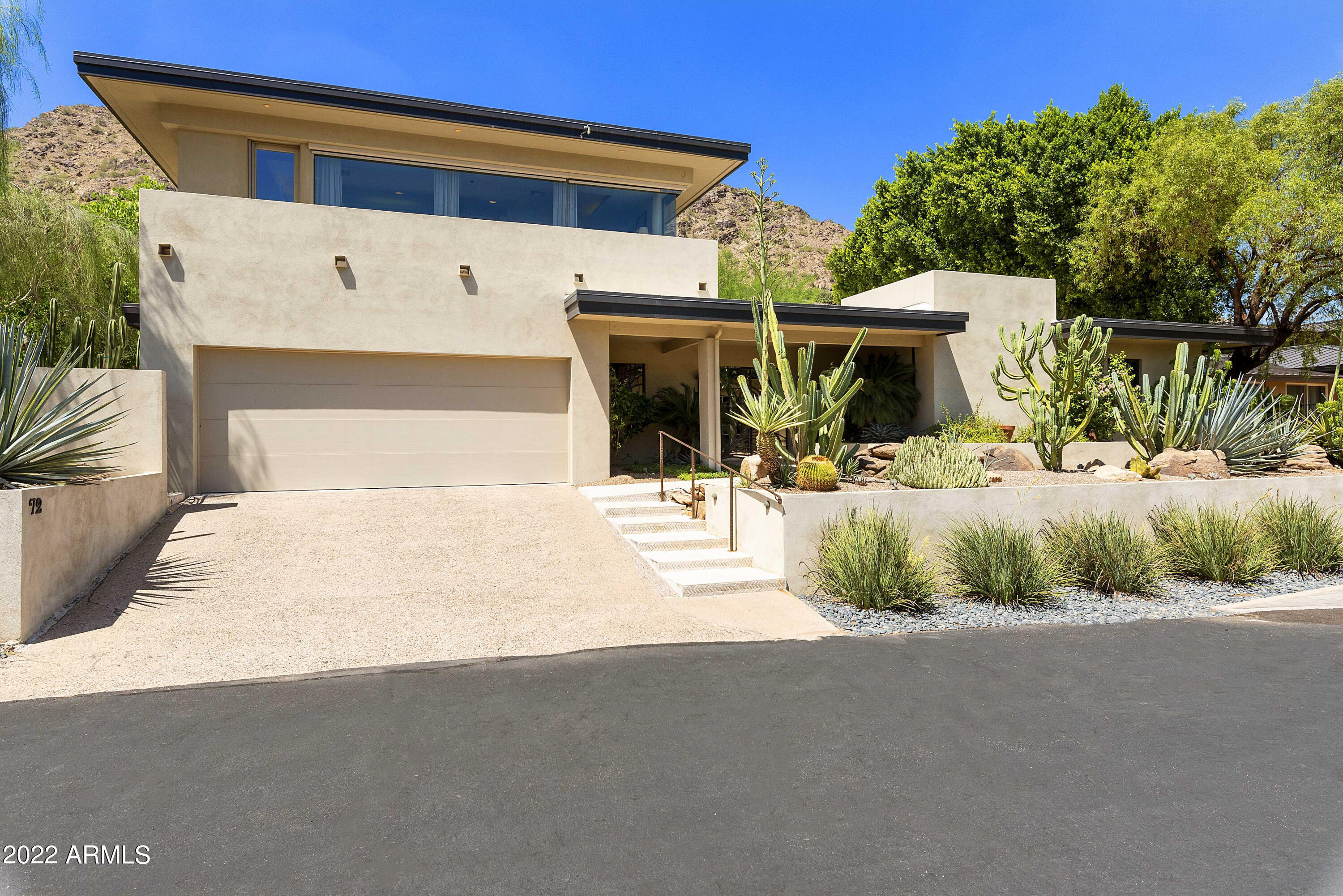 5434 E LINCOLN Drive 72