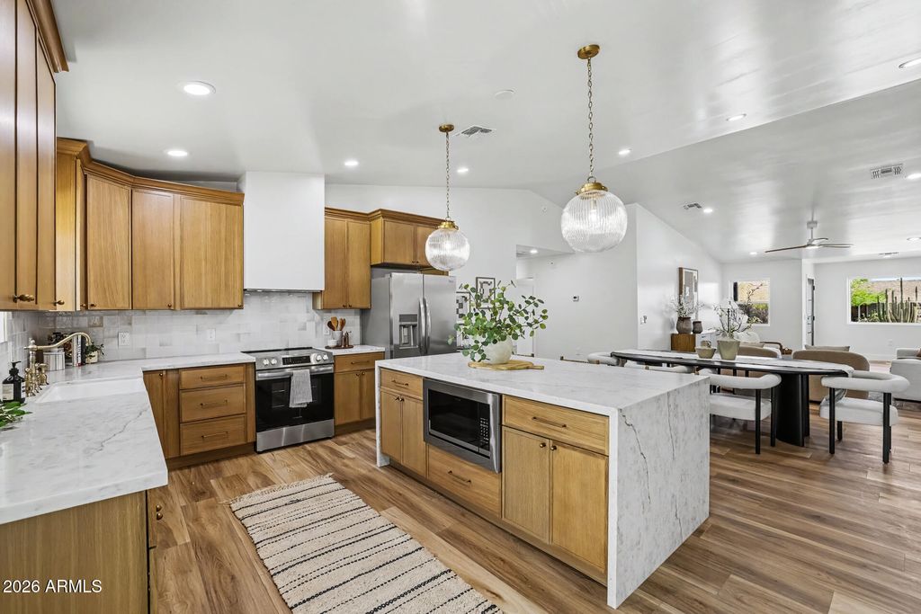 Photo of 1320 E Winter Drive, Phoenix, AZ 85020 (MLS # 7022643)