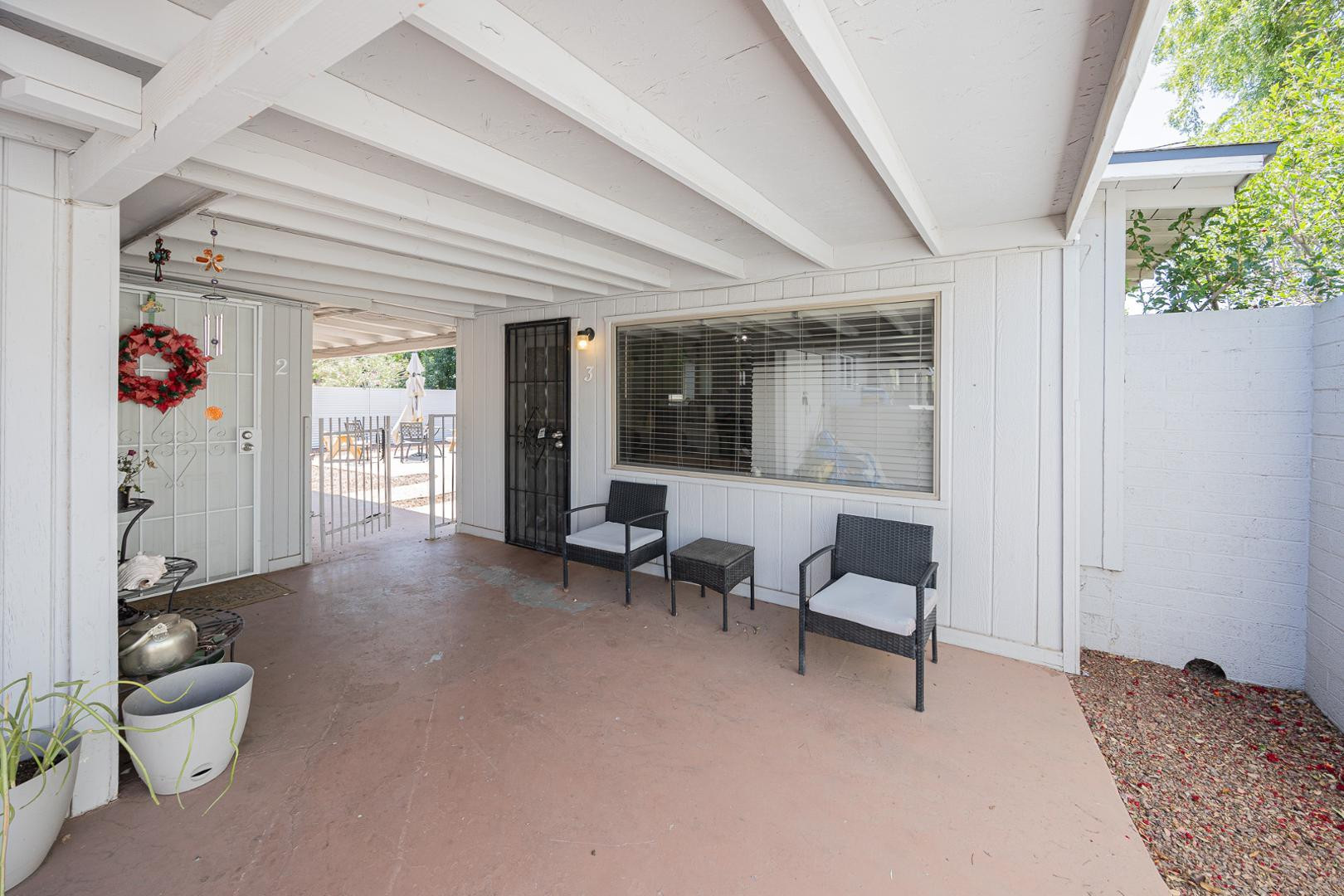 1221 E HIGHLAND Avenue 3