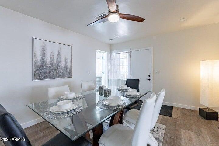 1322 W FLOWER Street