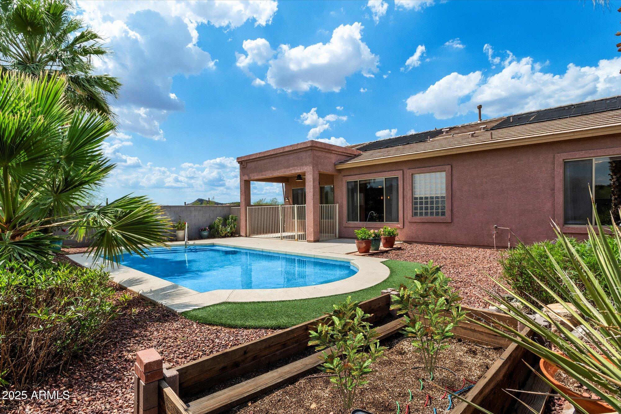 2761 W VIA CALABRIA --