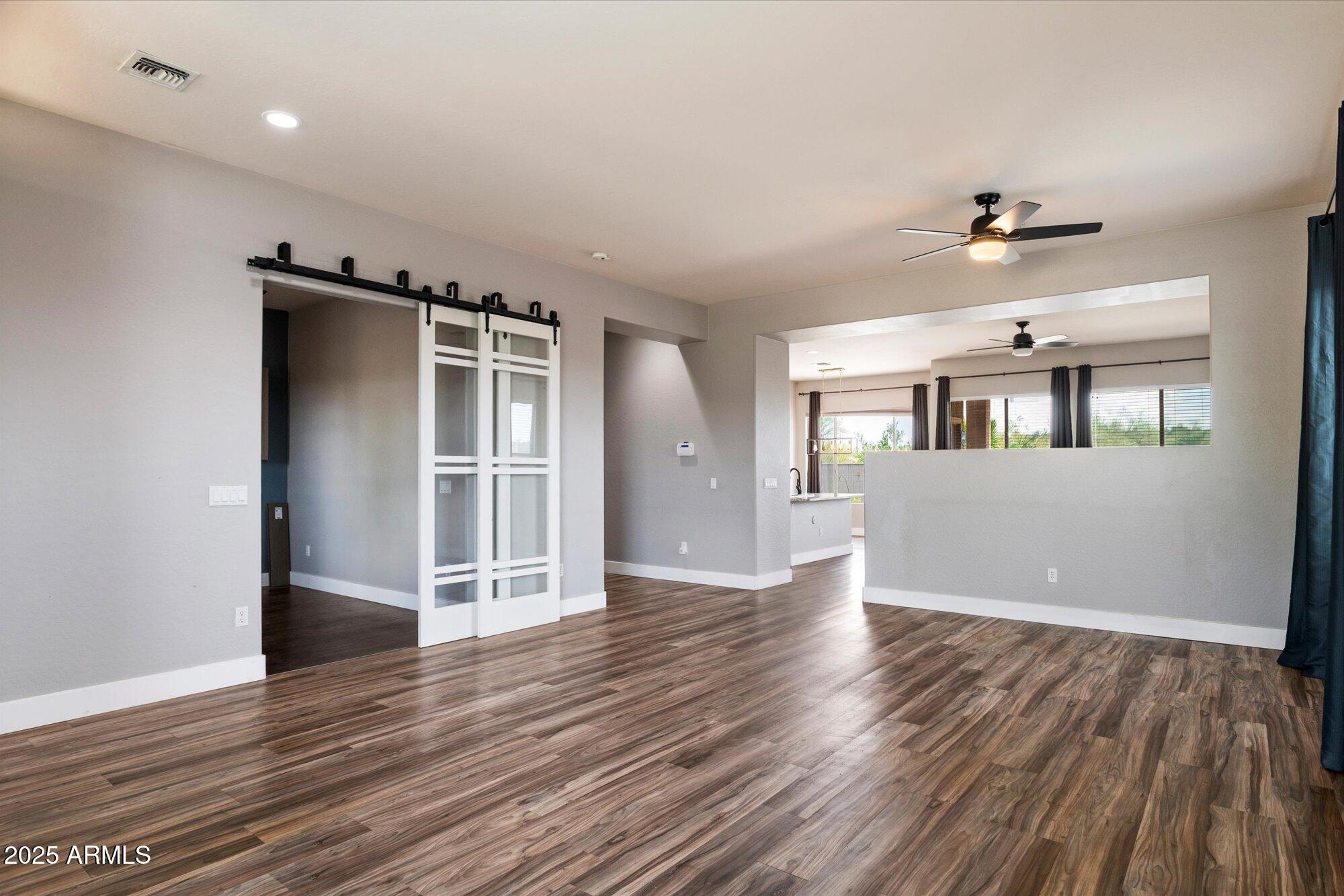 2761 W VIA CALABRIA --