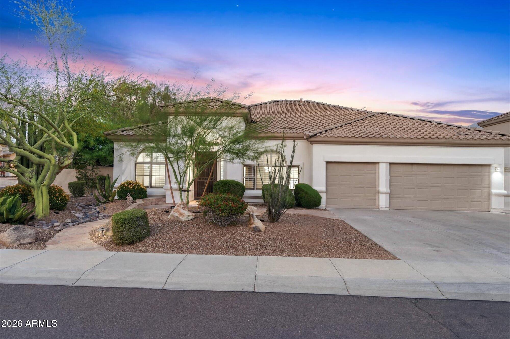 5571 E Via Montoya Drive