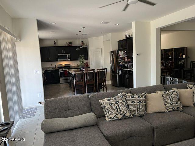 2665 E GILLCREST Road