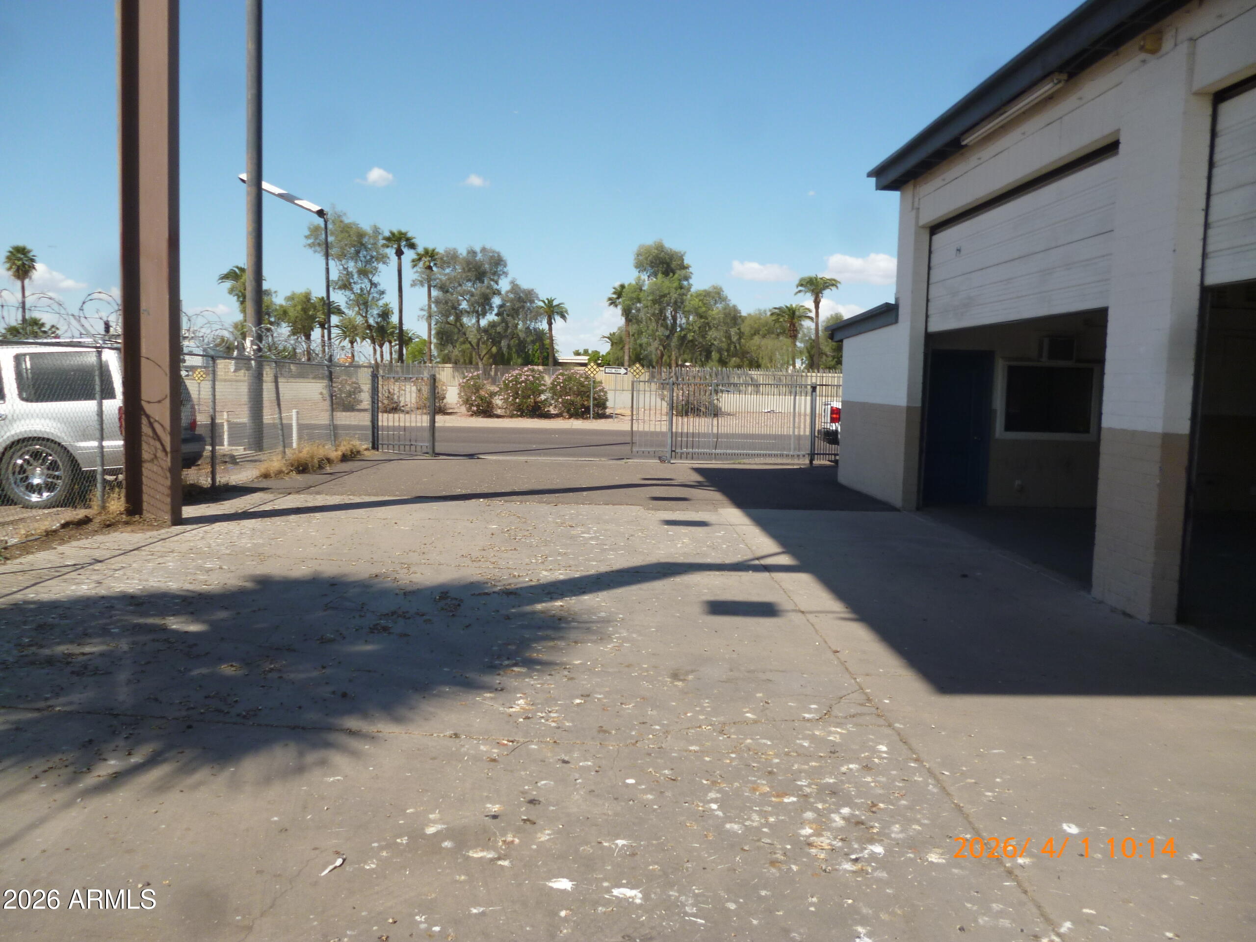 317 N BLACK CANYON Highway N