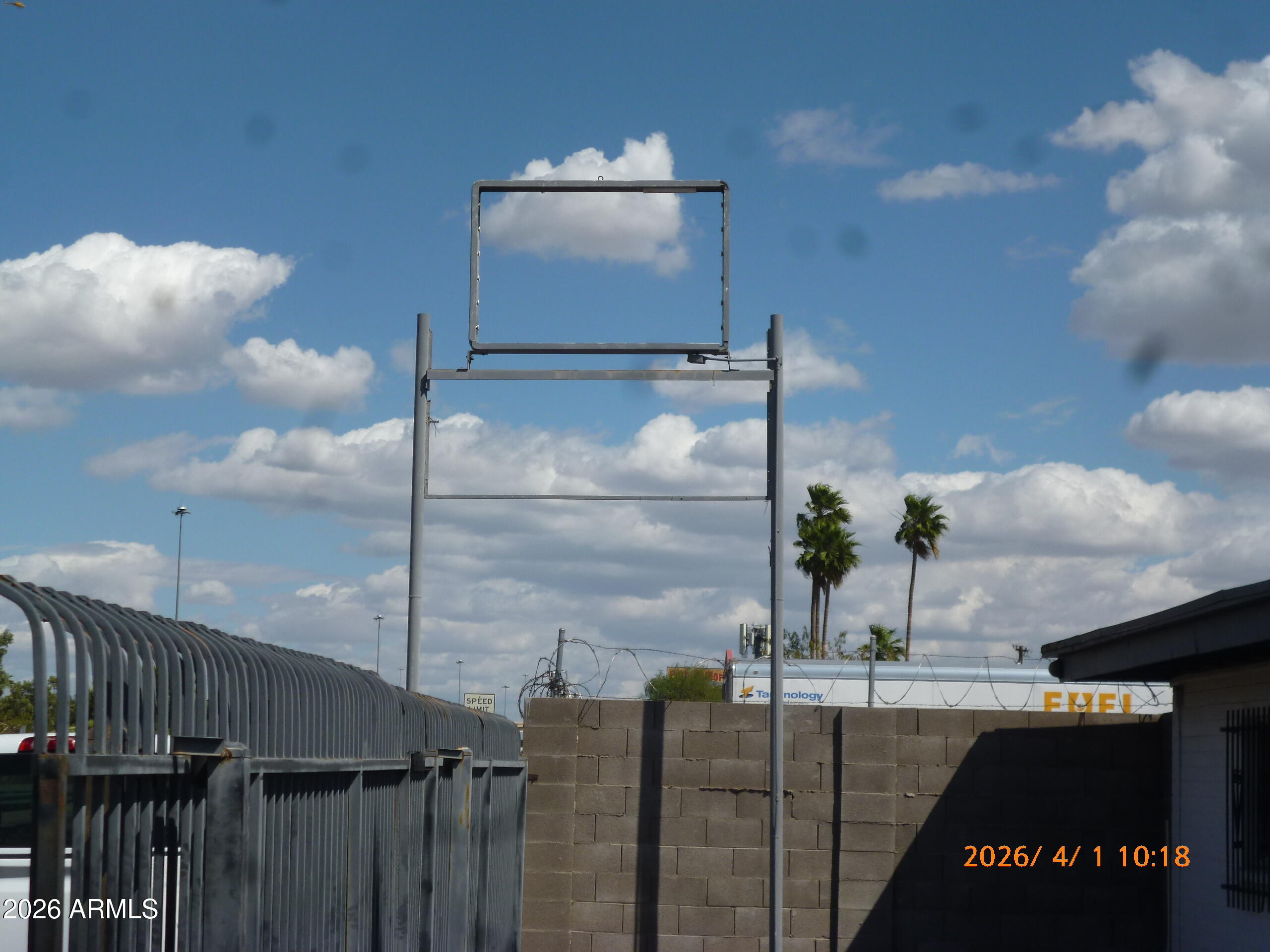 317 N BLACK CANYON Highway N