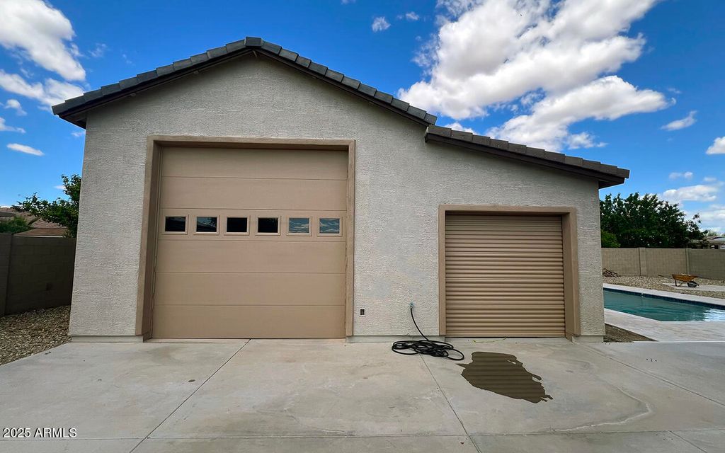 listing image 44