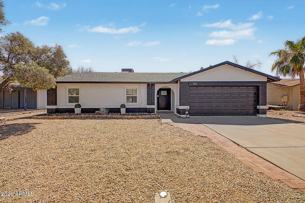 Photo of 917 W Mission Drive, Chandler, AZ 85225 (MLS # 7079096)
