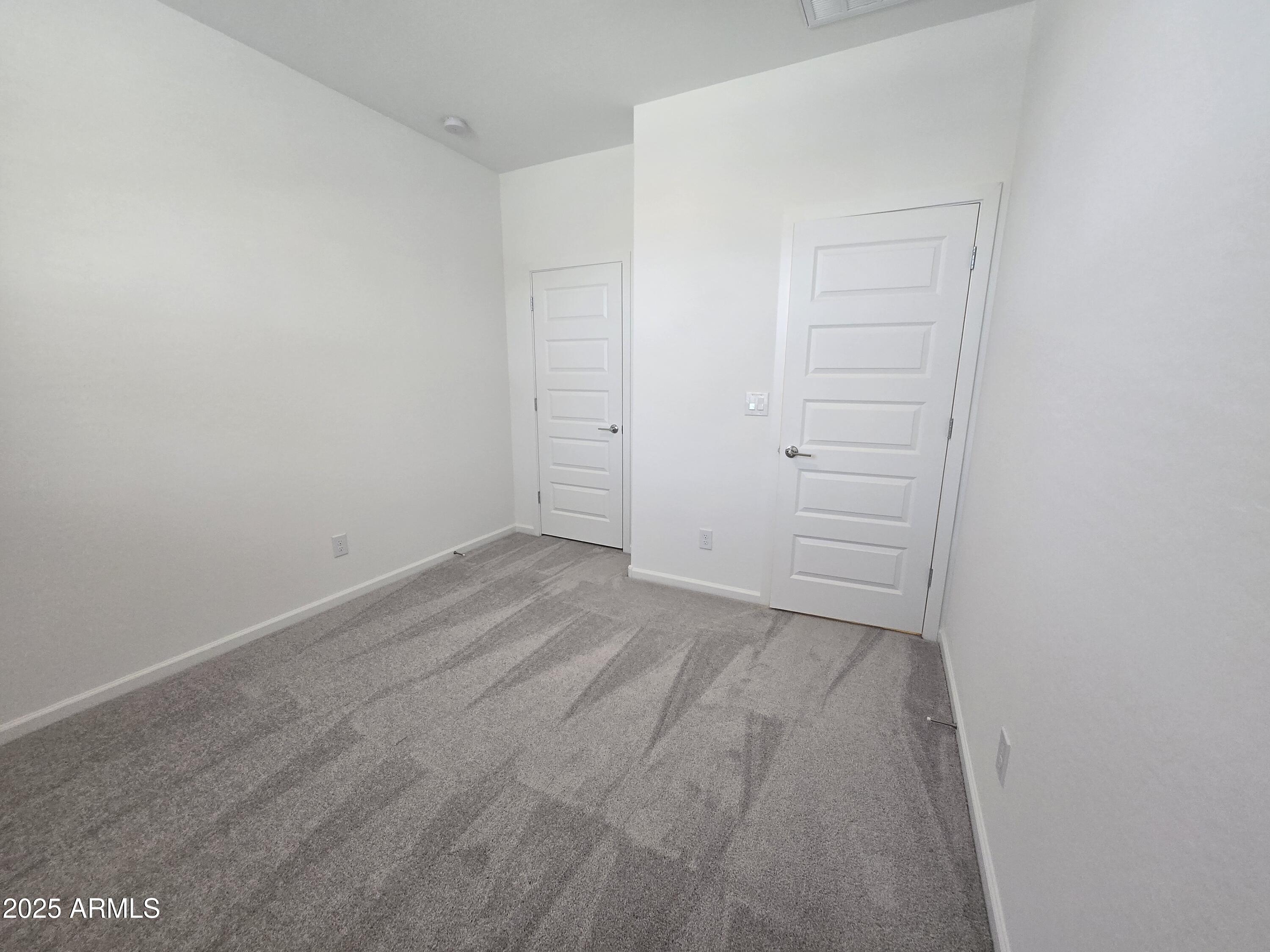 4720 E Amethyst Lane