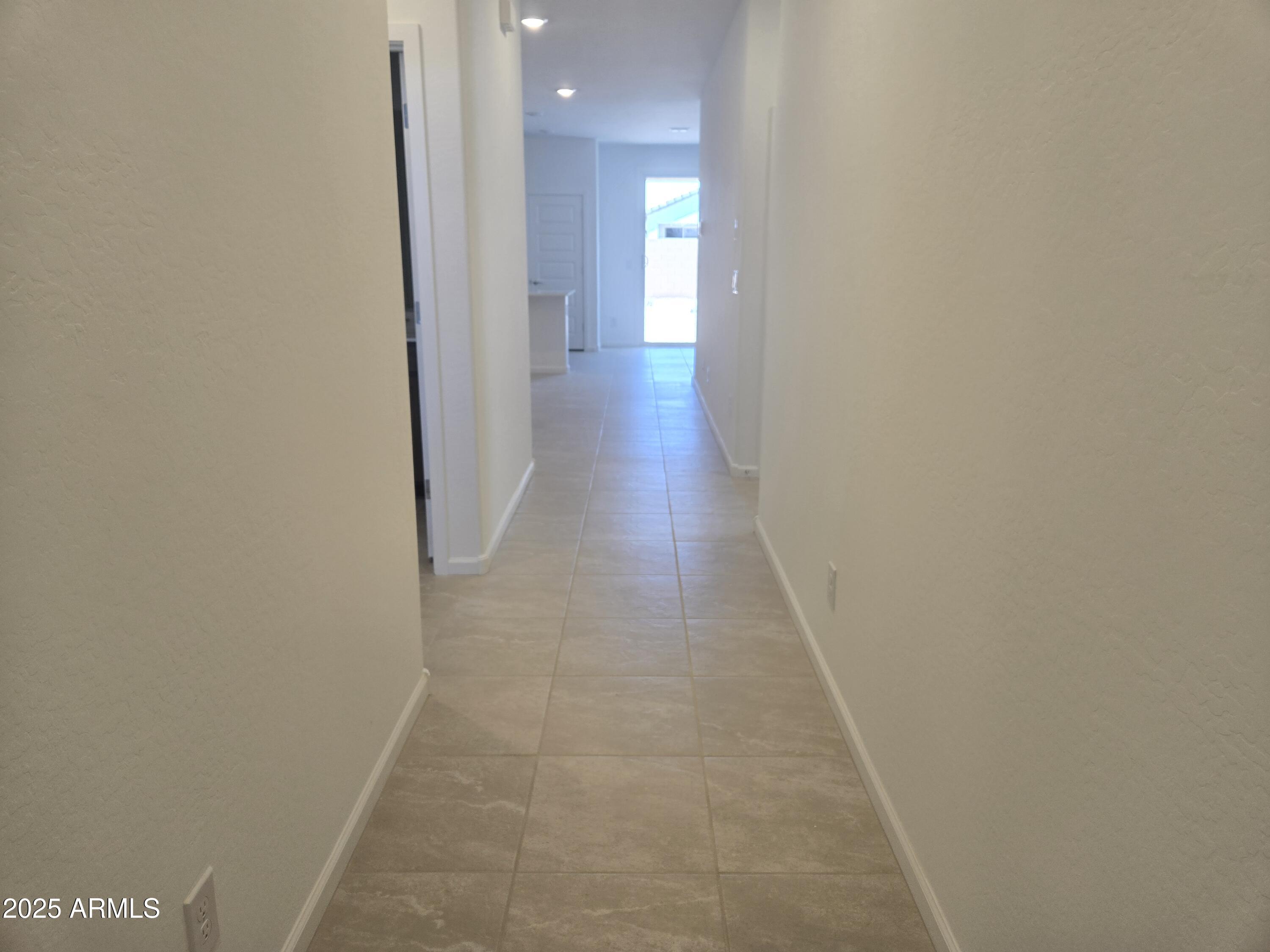 4720 E Amethyst Lane