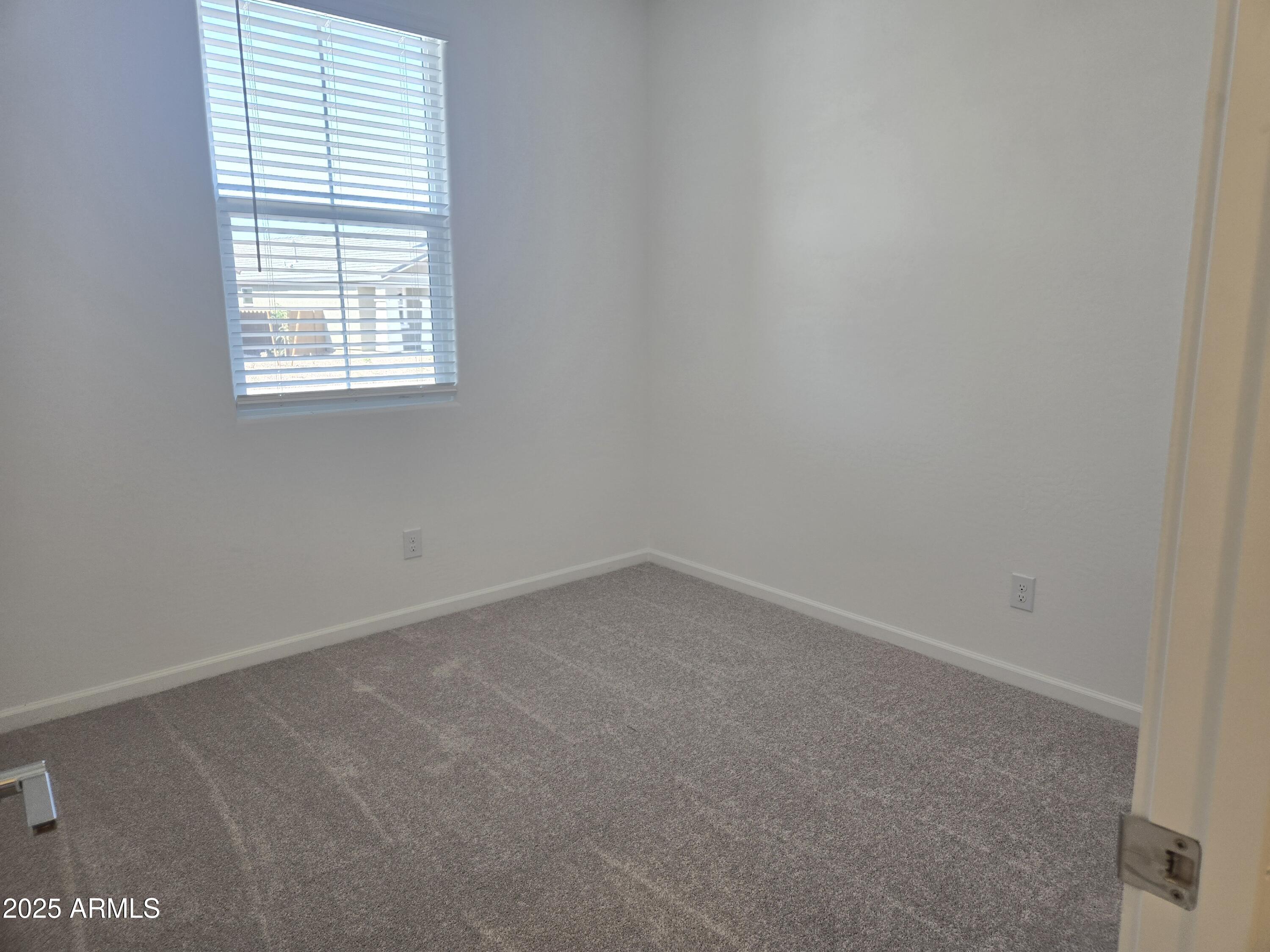 4720 E Amethyst Lane