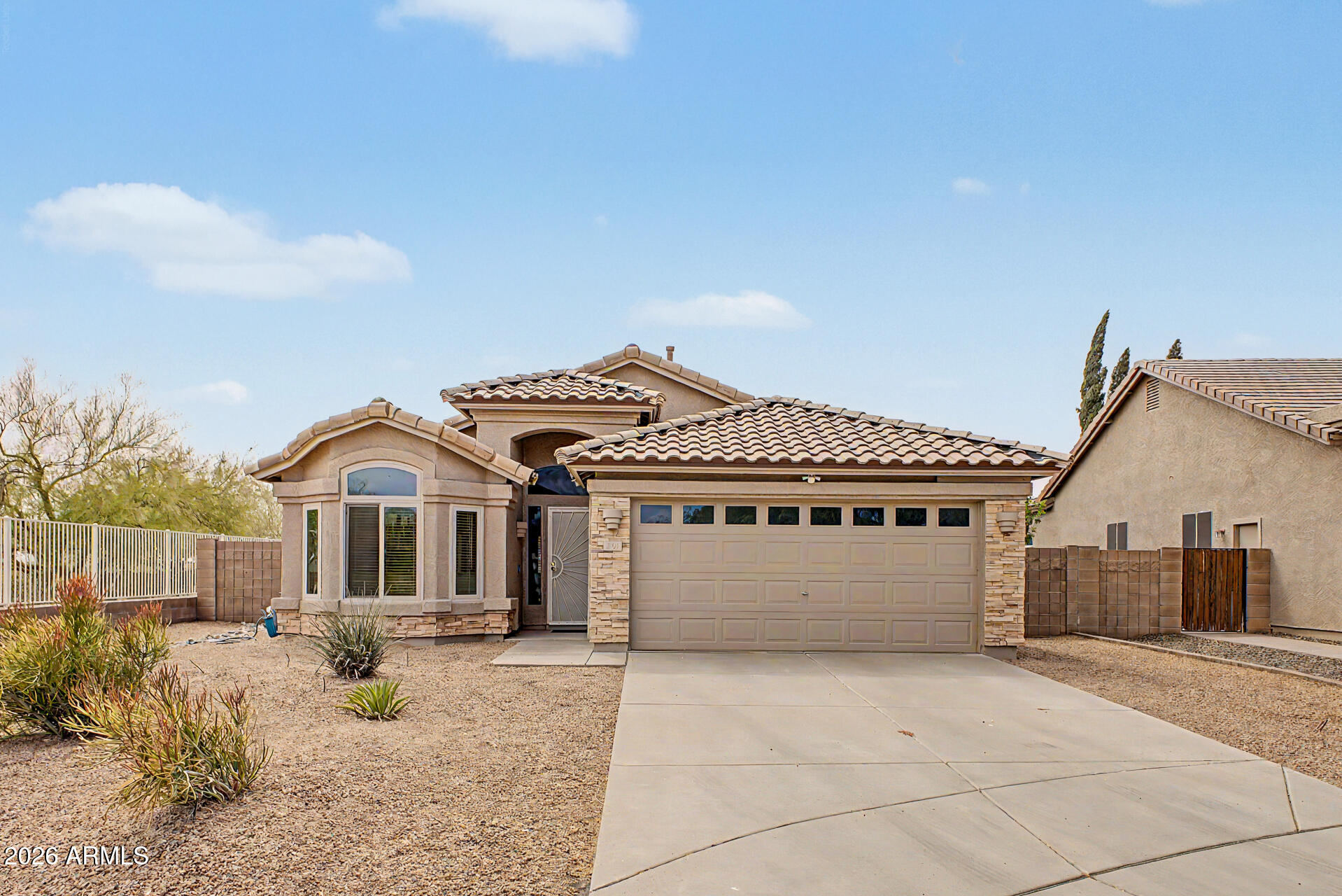 2304 N TIERRA ALTA Circle