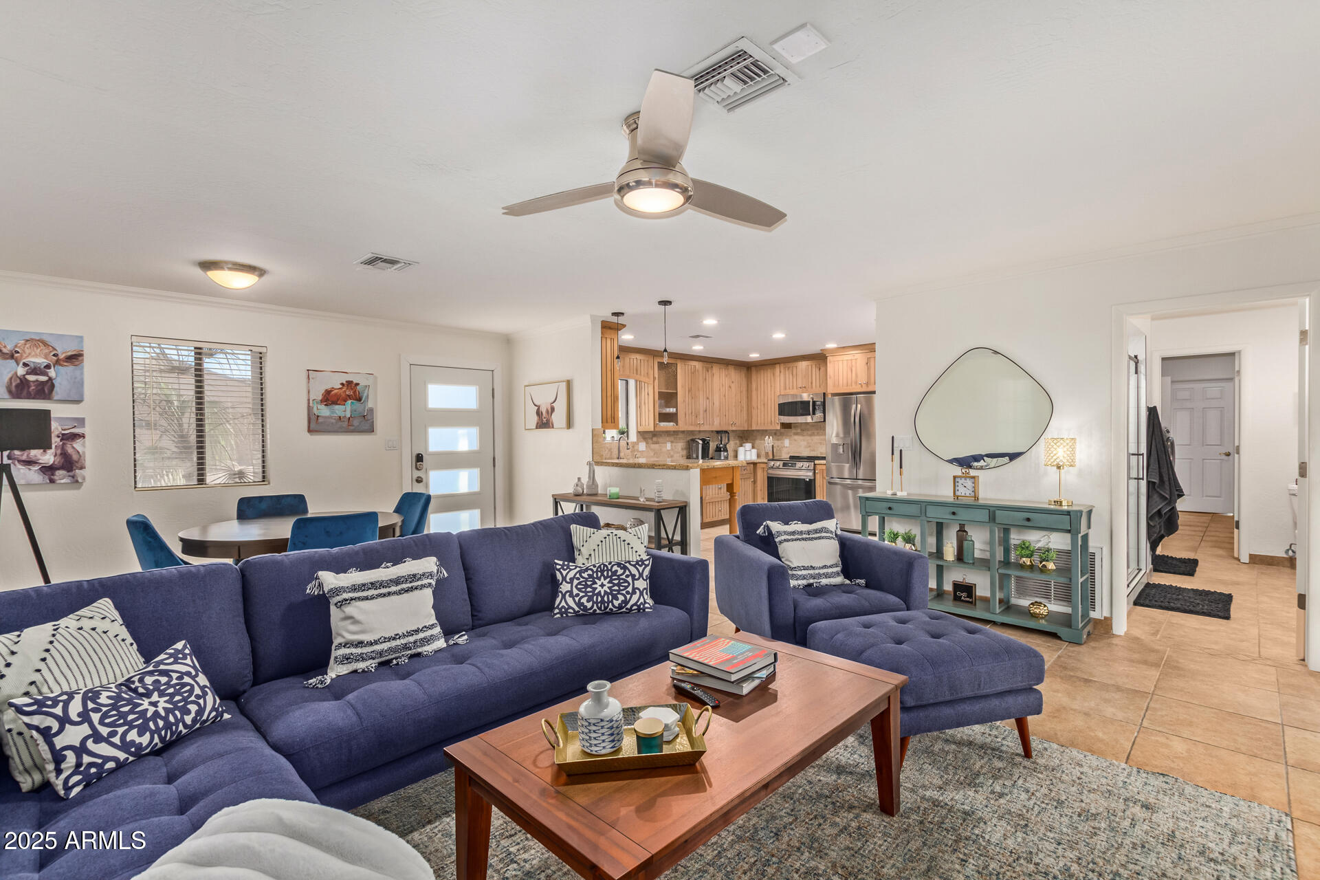 10069 E Paradise Drive