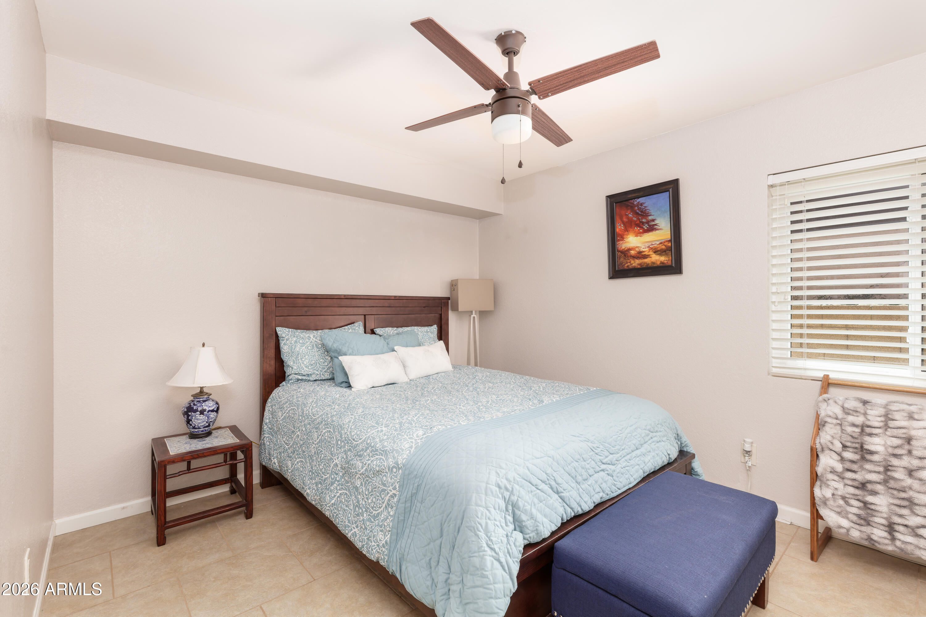 COUNTRY TRACE - Residential