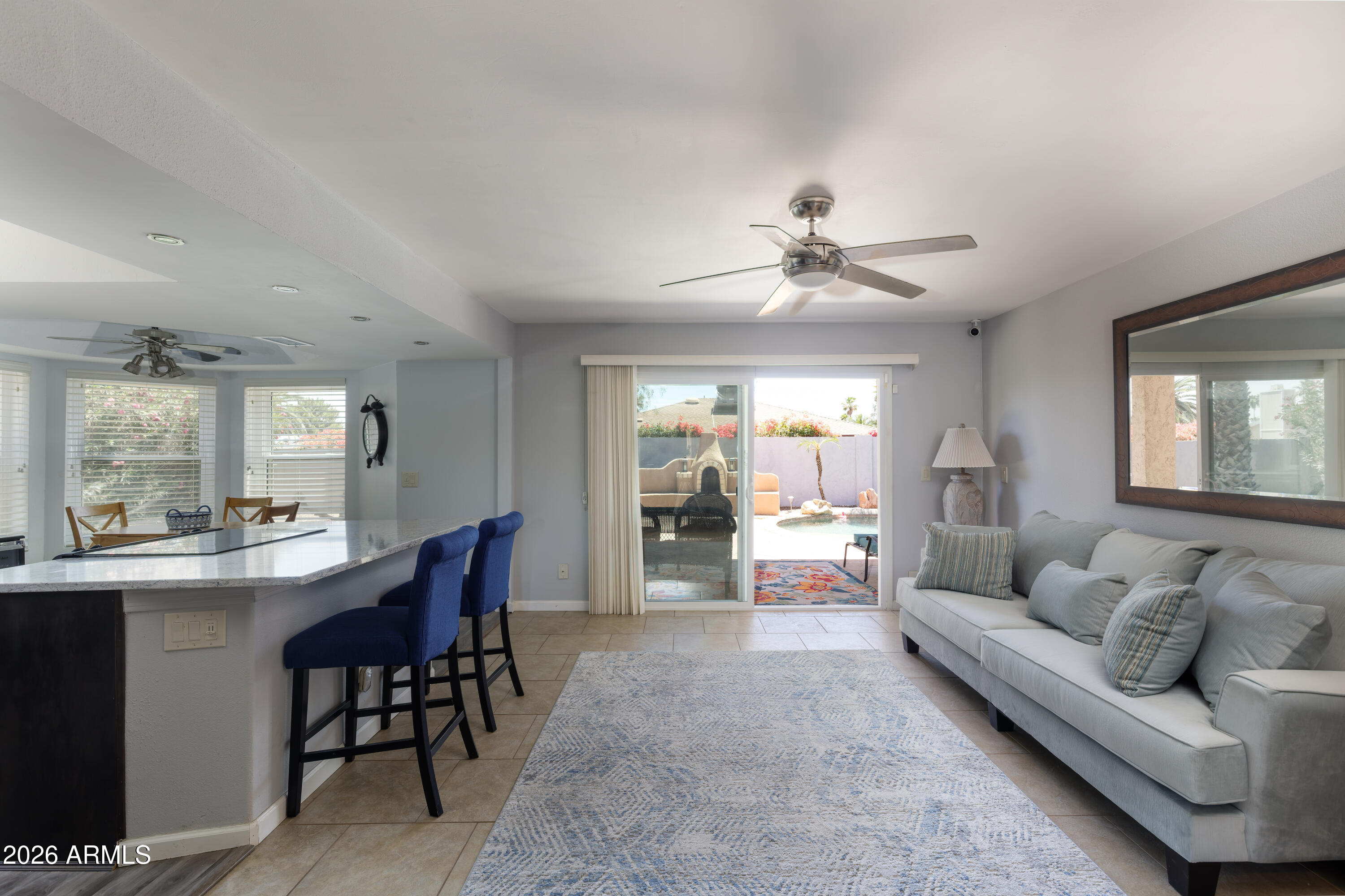 COUNTRY TRACE - Residential