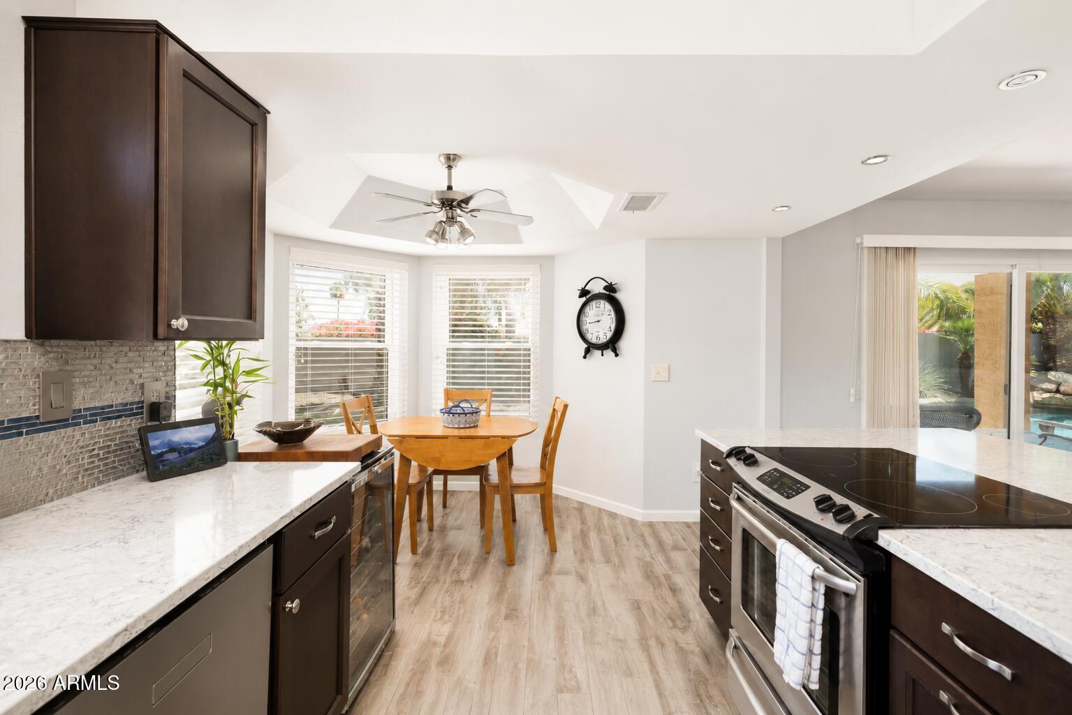 COUNTRY TRACE - Residential