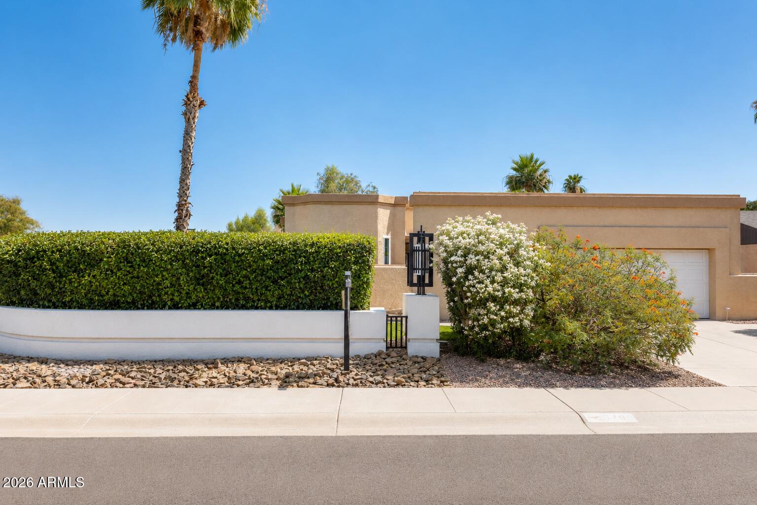 COUNTRY TRACE - Residential