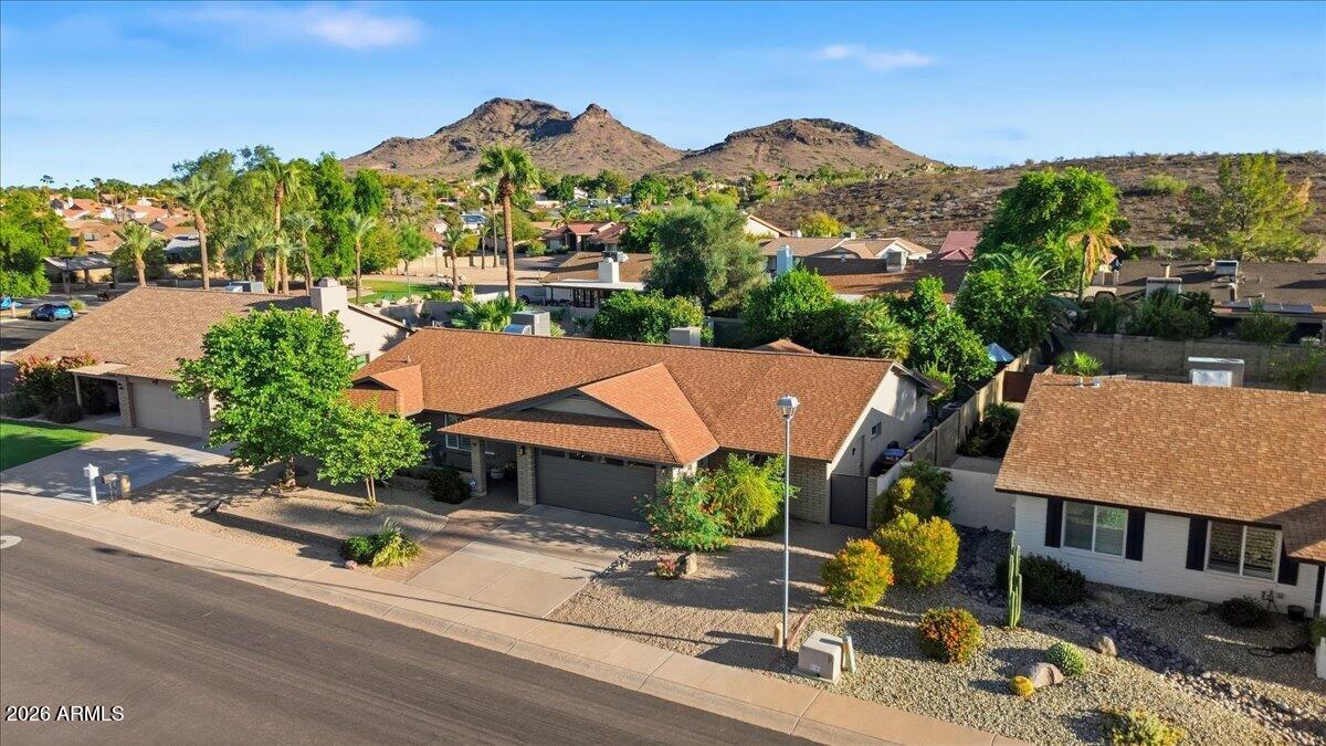 1001 E AIRE LIBRE Avenue