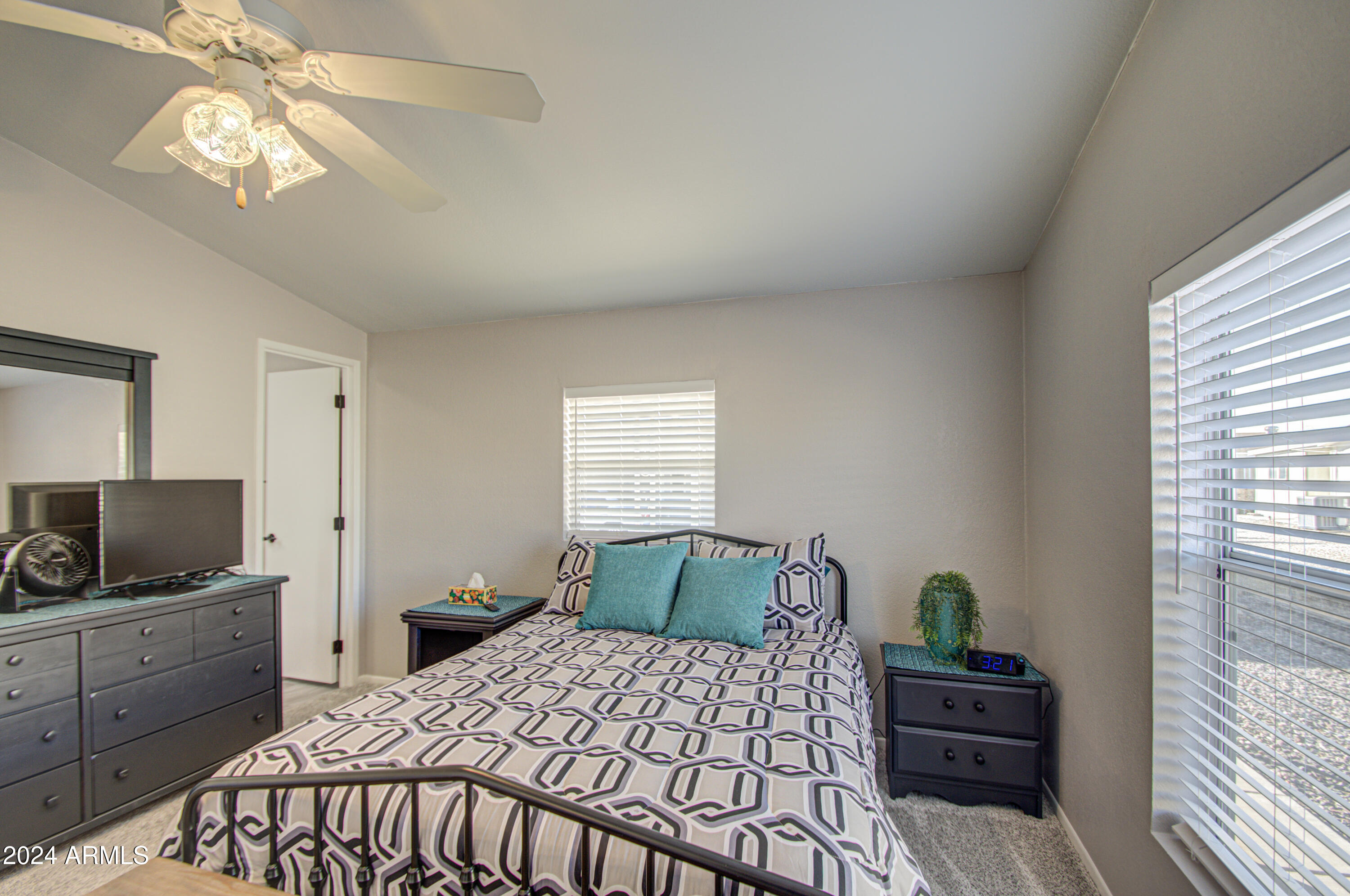 S31 T1N R8E - Residential
