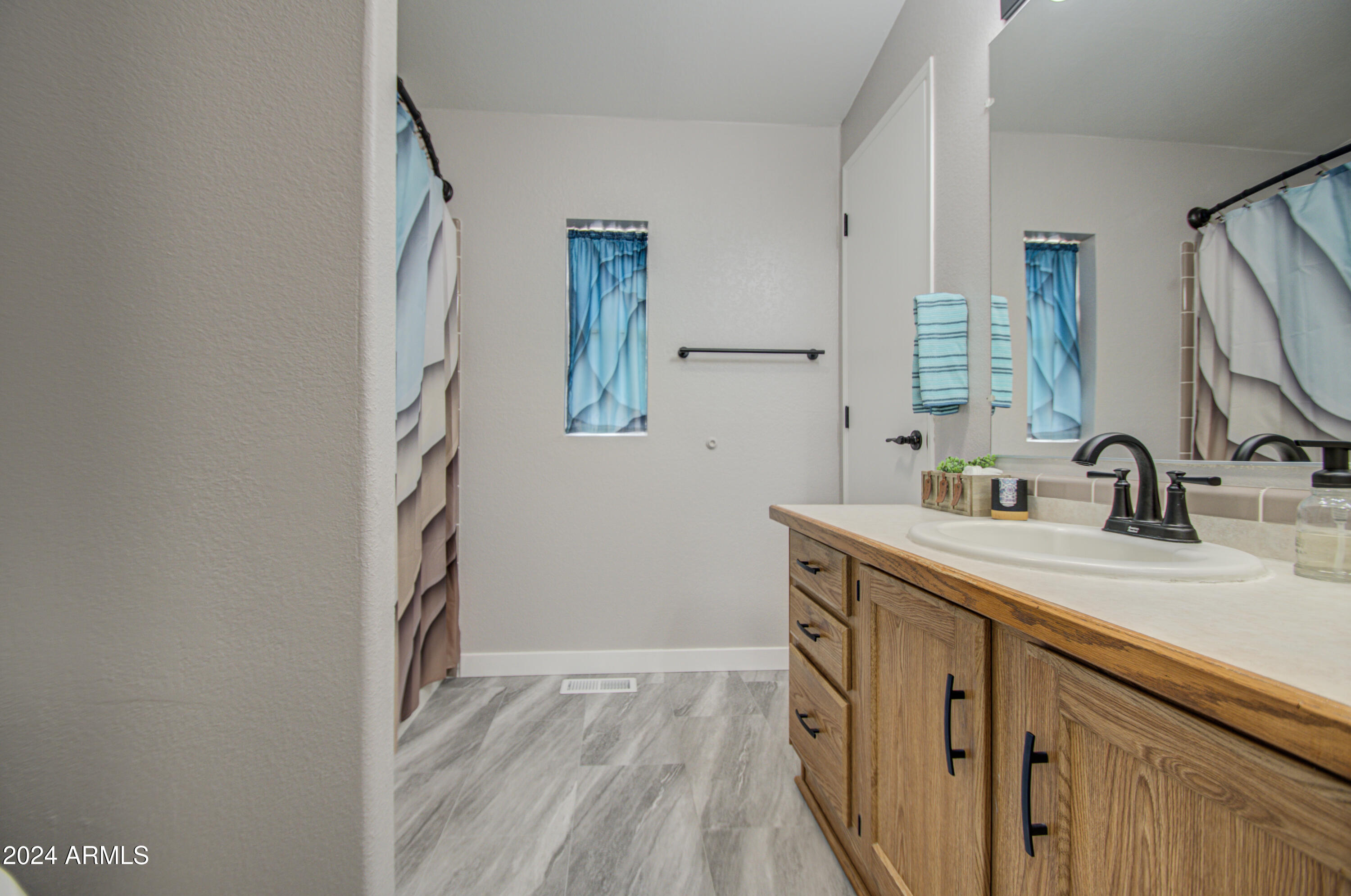 S31 T1N R8E - Residential