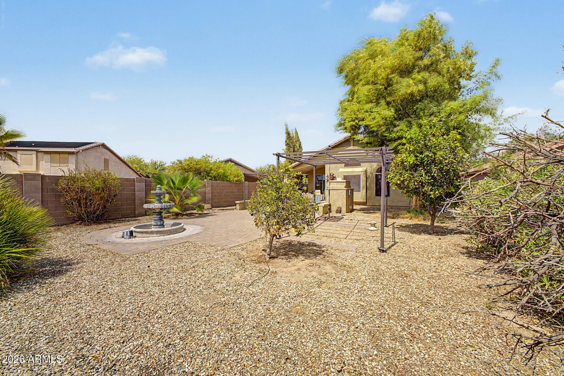 42029 W MICHAELS Drive