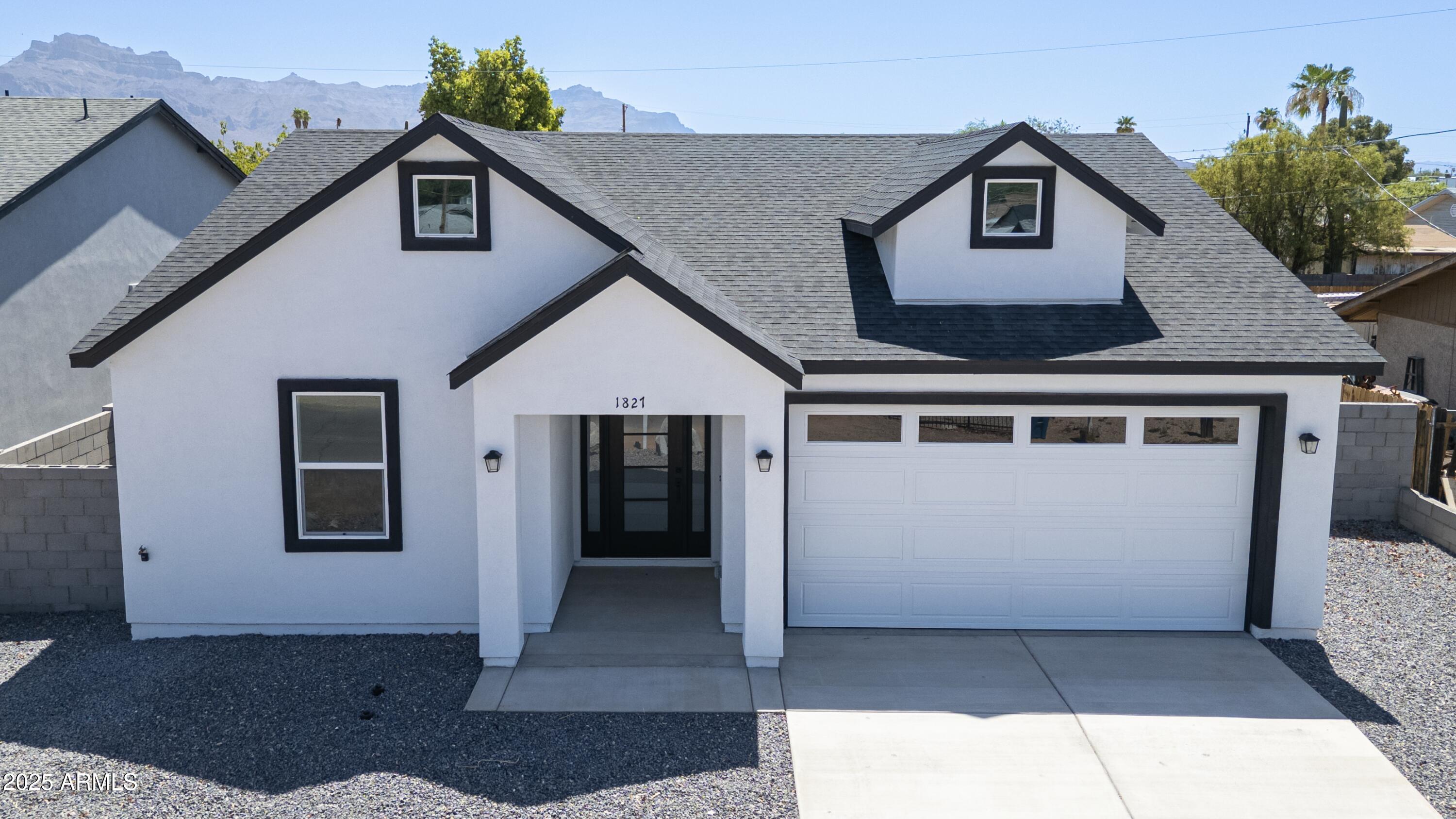 1827 S Coconino Drive