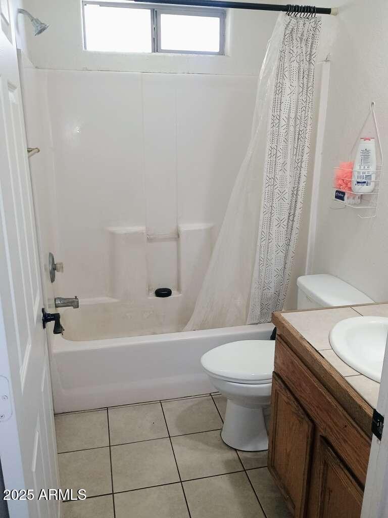 1748 W SHERMAN Street