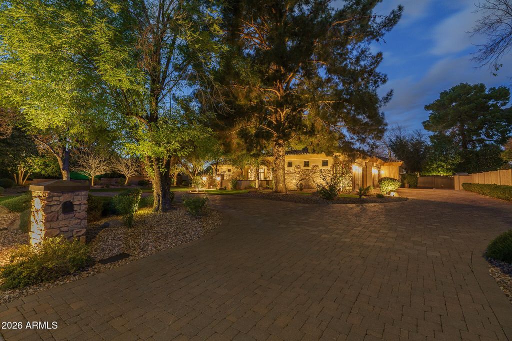 Photo of 6316 W Sweetwater Avenue, Glendale, AZ 85304 (MLS # 6987062)