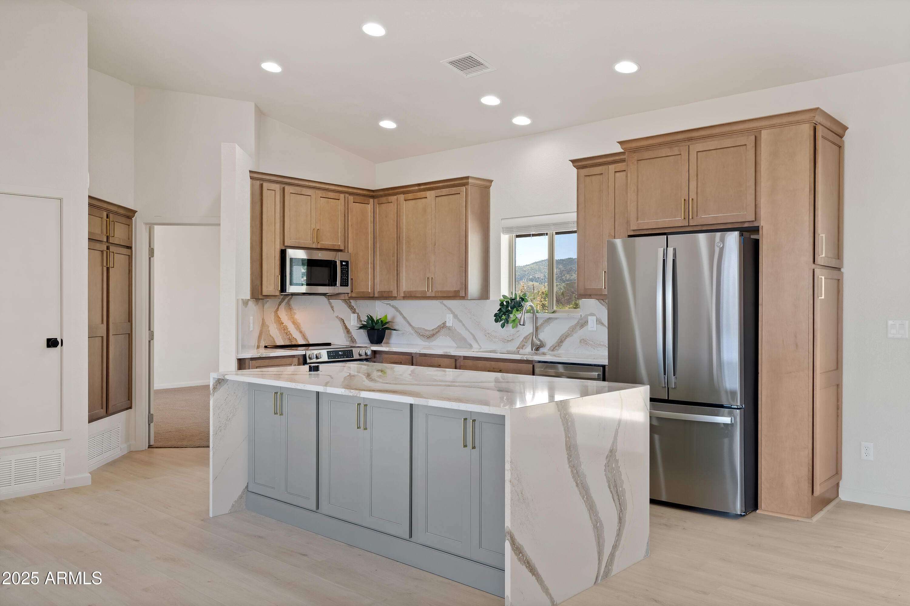 5027 S WHITEWING Road