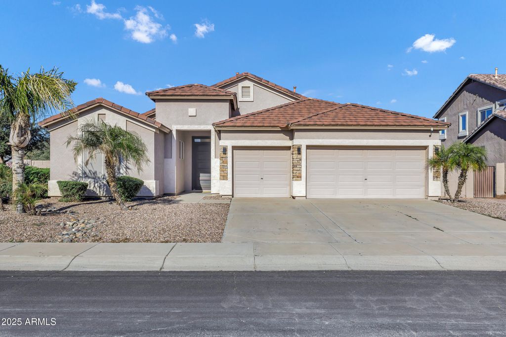 Photo of 3402 E Thornton Avenue, Gilbert, AZ 85297 (MLS # 6956908)