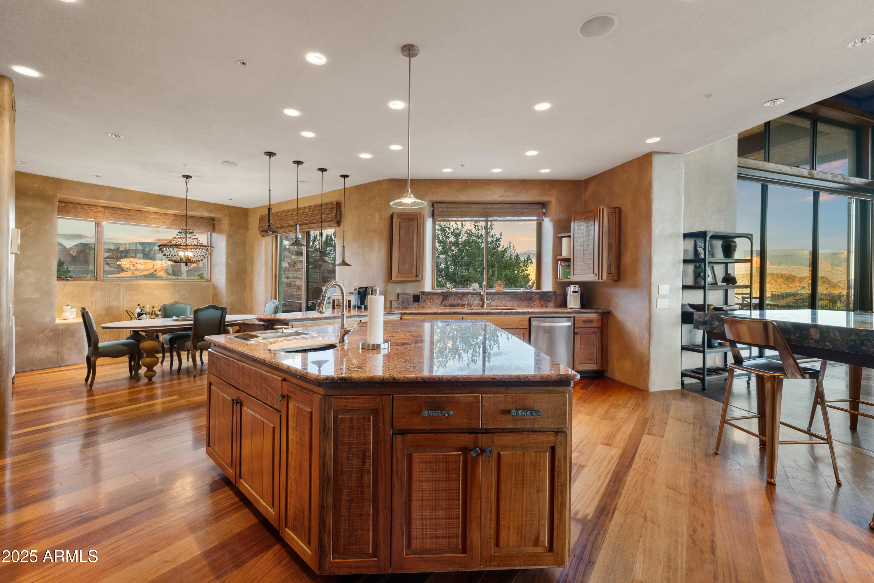 Sedona, Arizona, 86336, United States, 3 Bedrooms Bedrooms, ,6 BathroomsBathrooms,Residential,Active,1944279