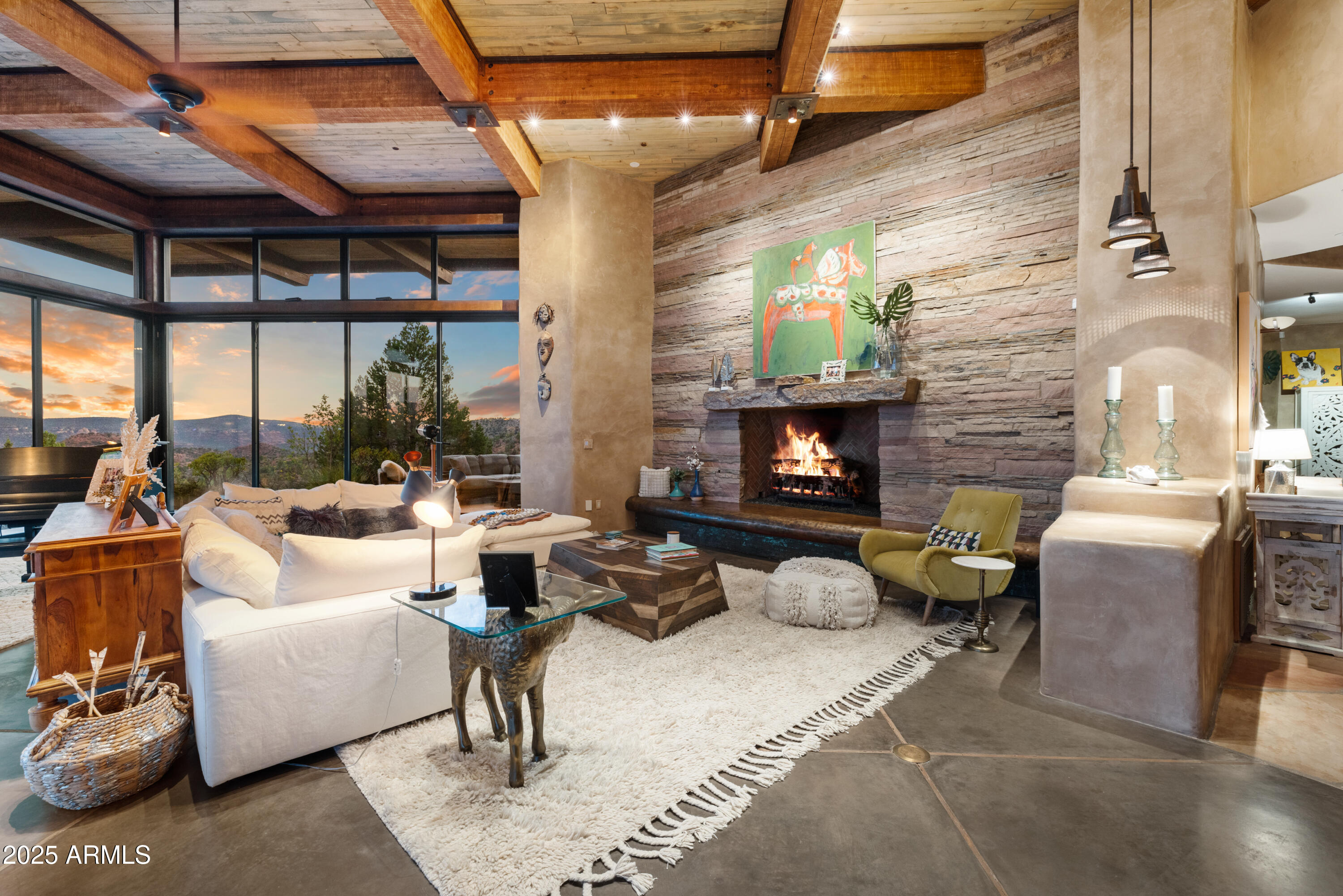 Sedona, Arizona, 86336, United States, 3 Bedrooms Bedrooms, ,6 BathroomsBathrooms,Residential,Active,1944279