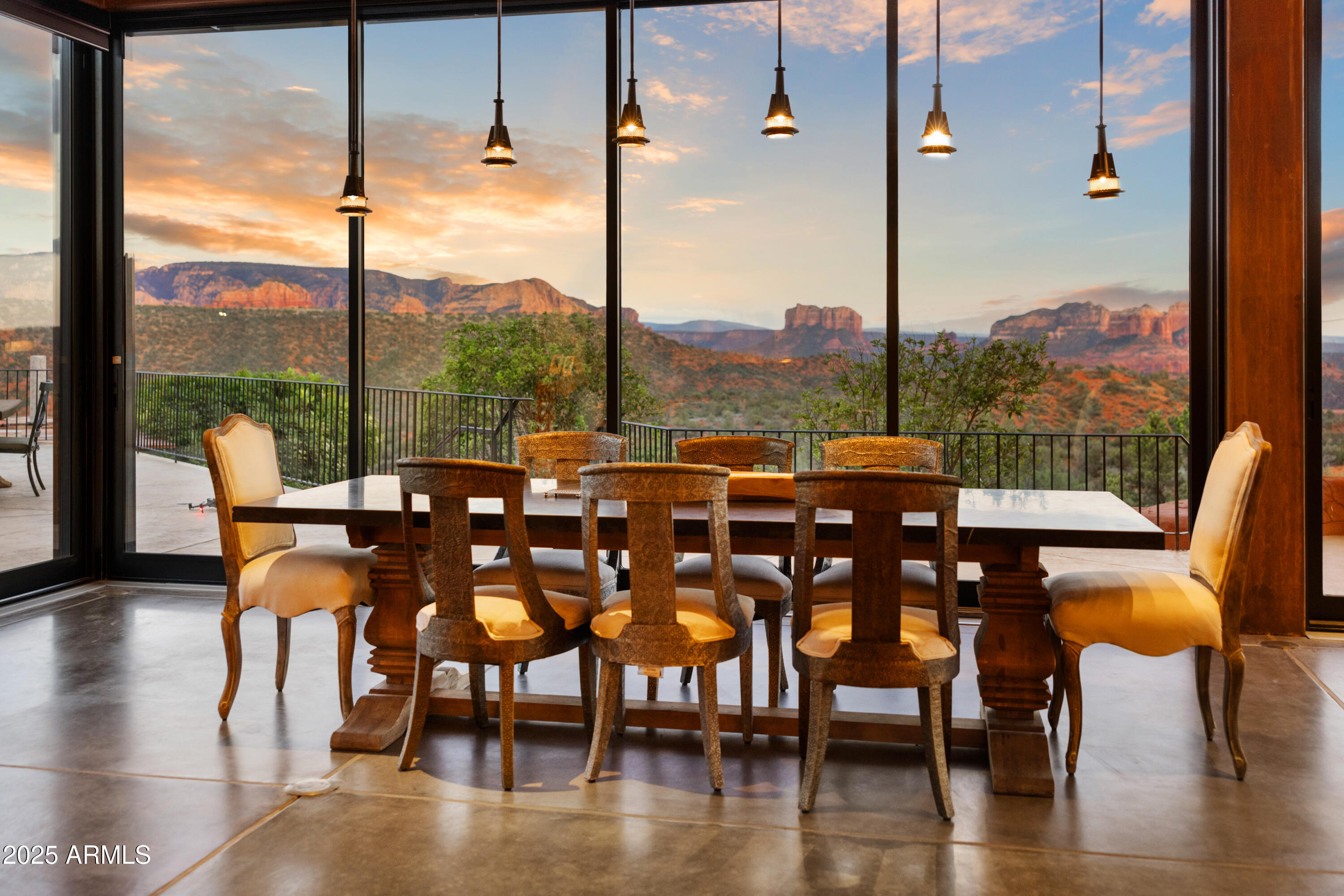 Sedona, Arizona, 86336, United States, 3 Bedrooms Bedrooms, ,6 BathroomsBathrooms,Residential,Active,1944279