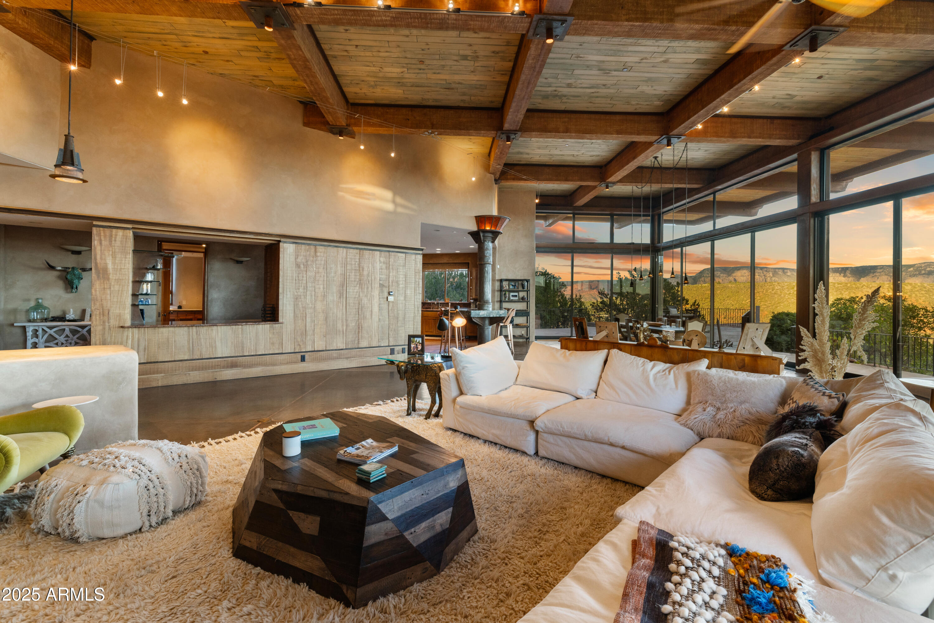 Sedona, Arizona, 86336, United States, 3 Bedrooms Bedrooms, ,6 BathroomsBathrooms,Residential,Active,1944279