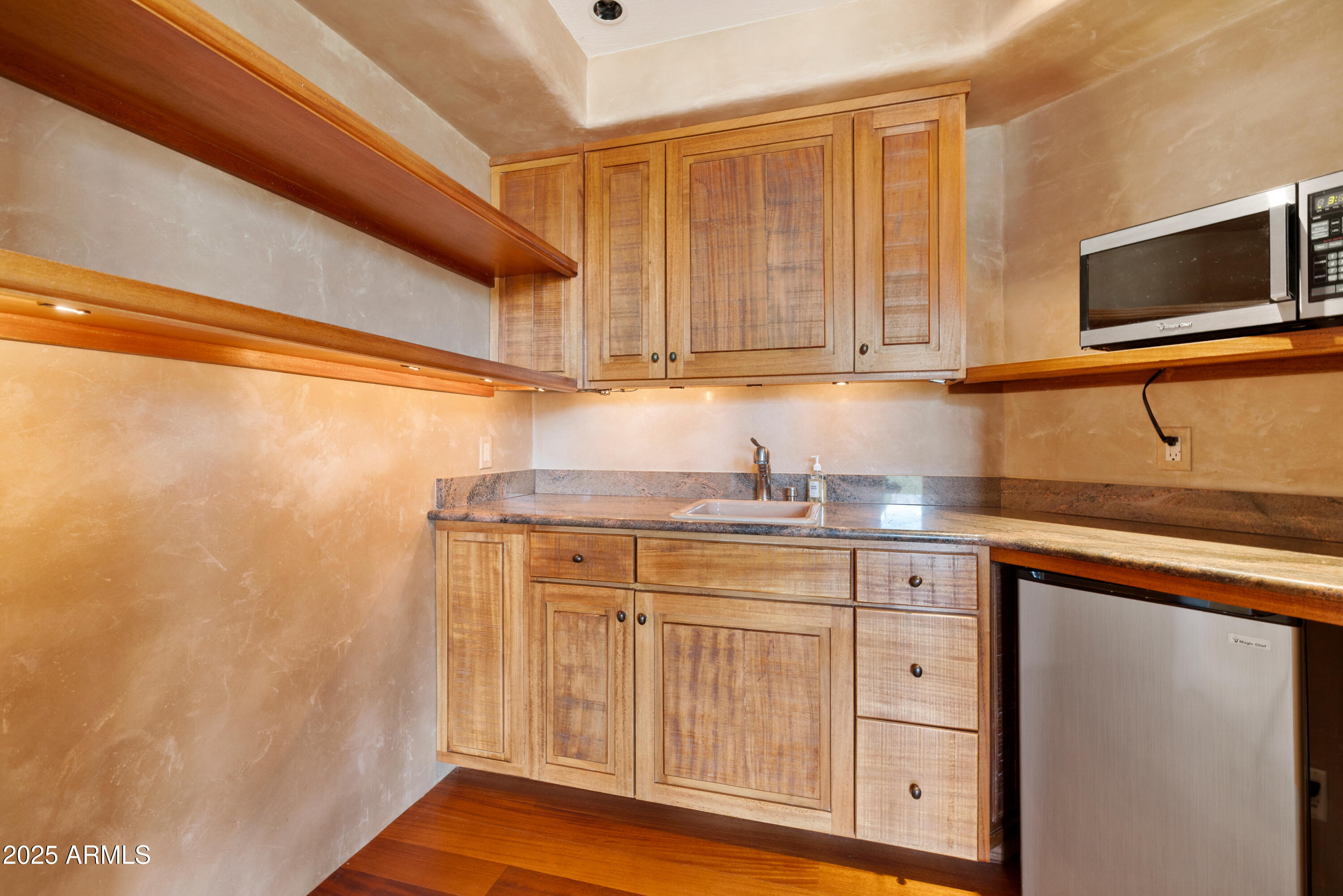 Sedona, Arizona, 86336, United States, 3 Bedrooms Bedrooms, ,6 BathroomsBathrooms,Residential,Active,1944279